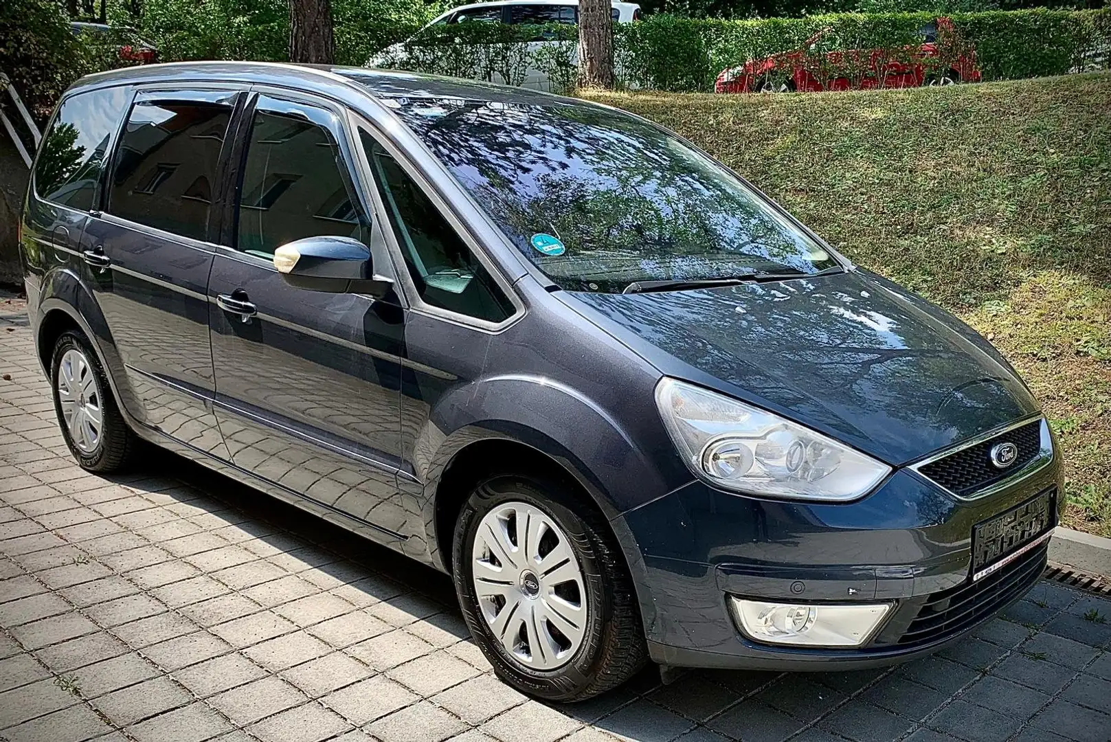 Ford Galaxy Trend 2,0 TDCi-7Sitze*ÖAMTCPickerl*GuterZustand Blau - 1