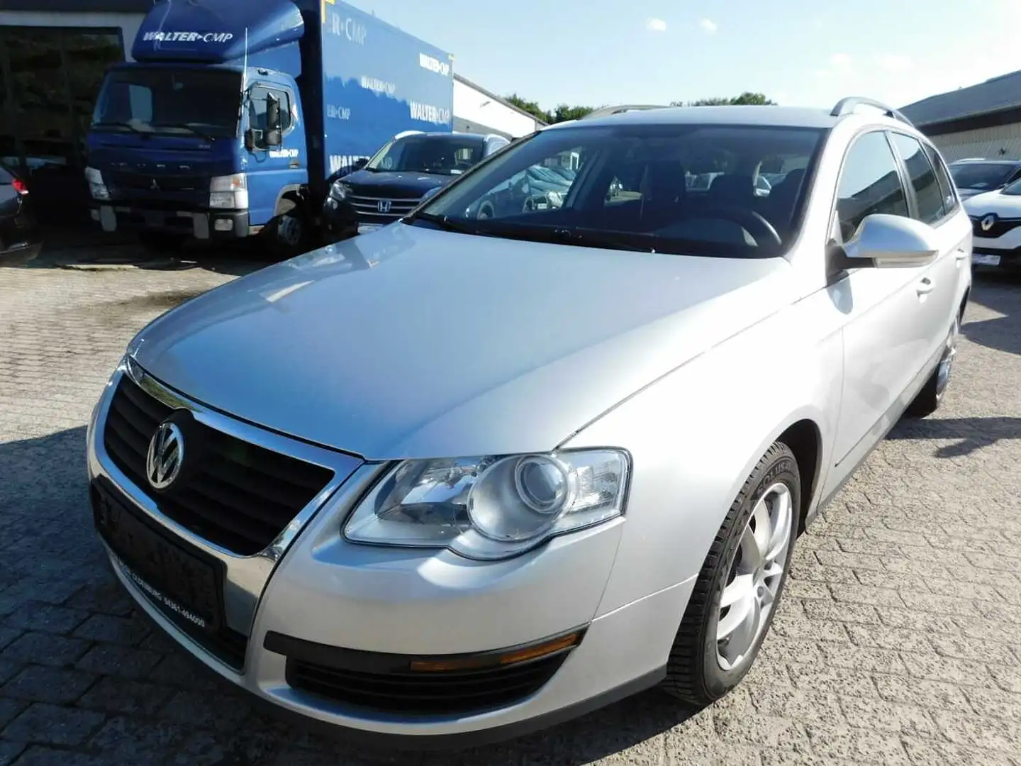 Volkswagen Passat 2.0 TDI Silber - 1