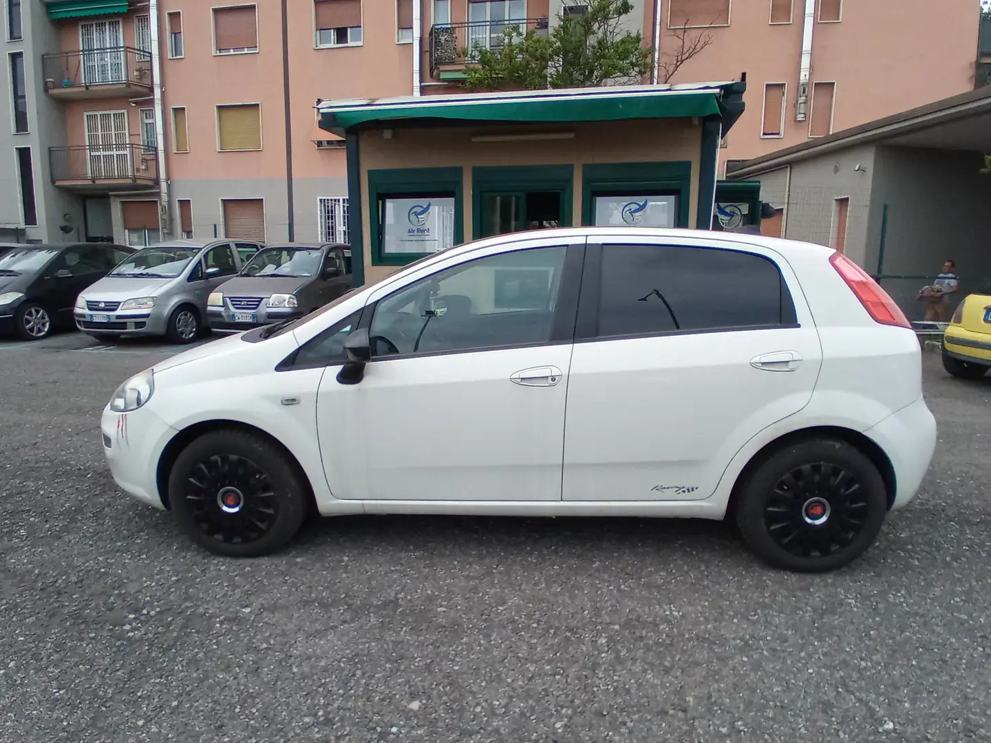 Fiat Punto Punto 5p 1.3 mjt II 16v Lounge eco Weiß - 2