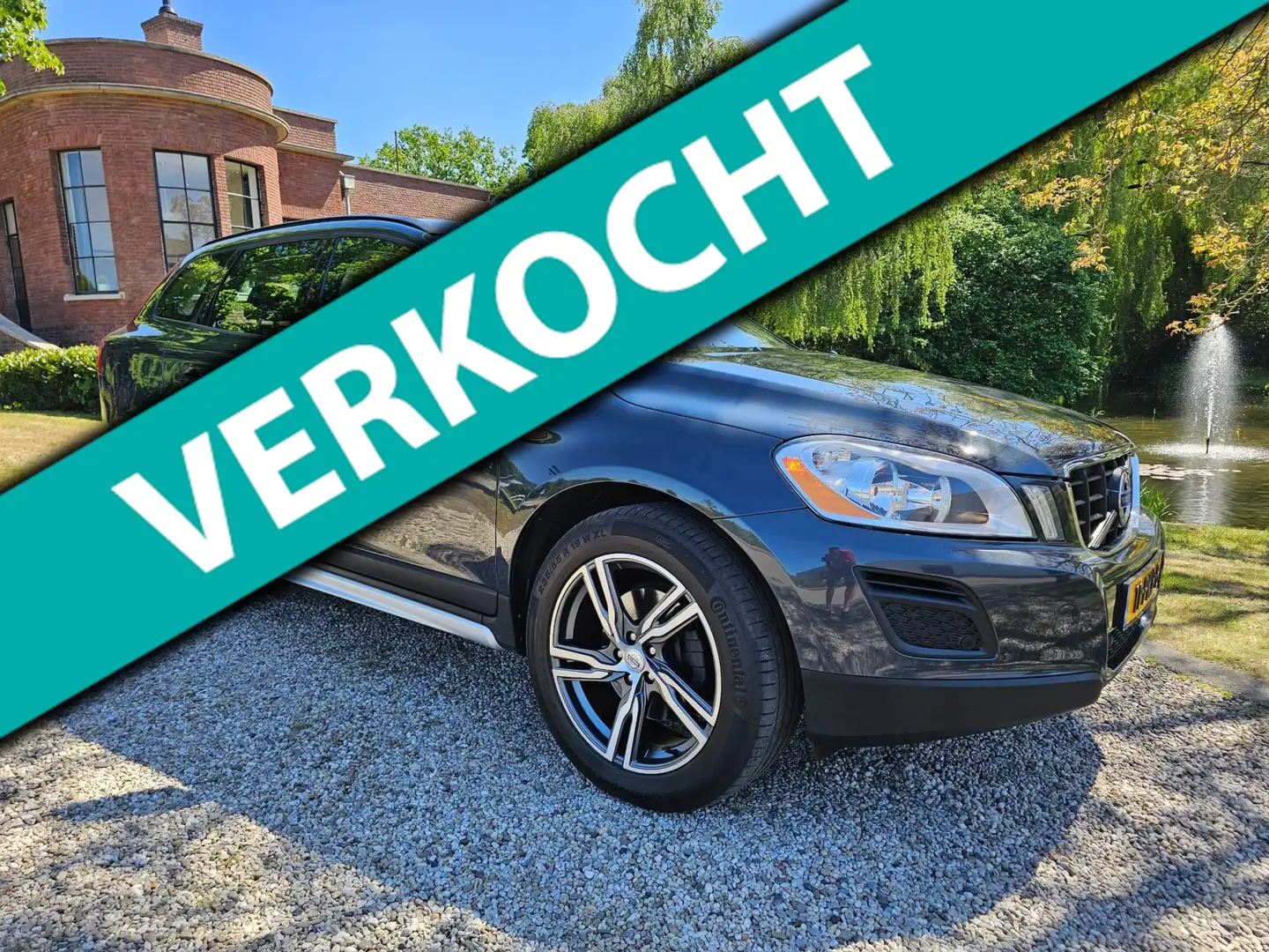 Volvo XC60 2.0T AUTOMAAT/airco/CRUISE R-DESiGN Grijs - 1