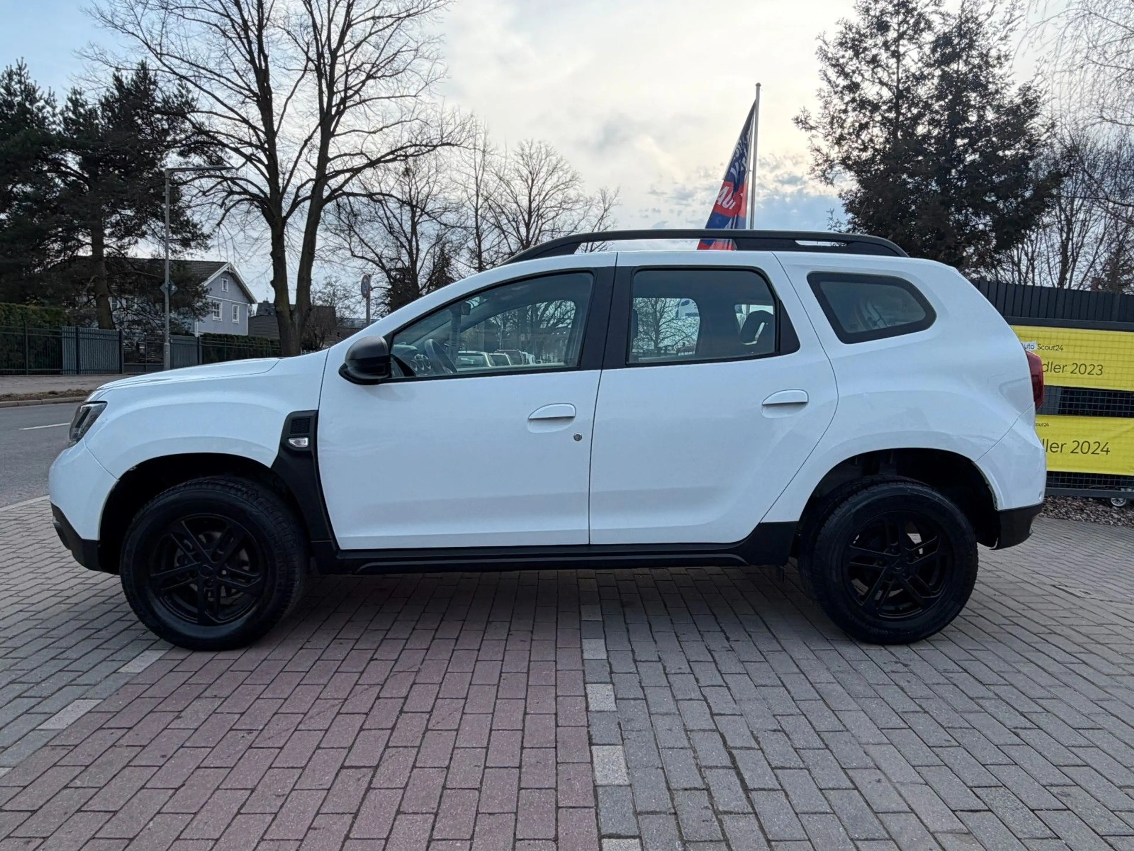 Dacia Duster II 1.6 Comfort*Nav*Carplay*Klima*Temp*PDC — photo 7