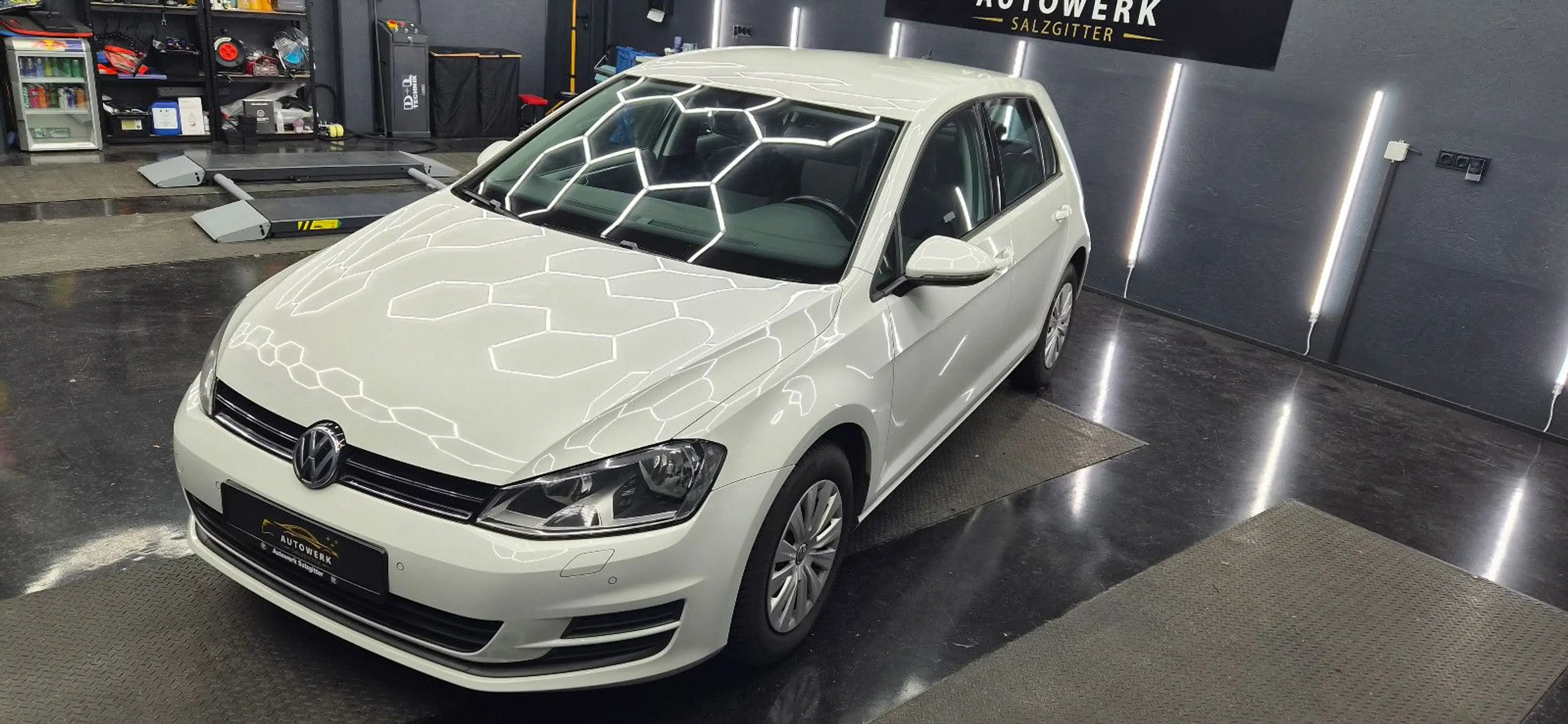 Volkswagen Golf VII Lim. Trend. BMT Navi.SHZ.Scheckh.Diesel — photo 15