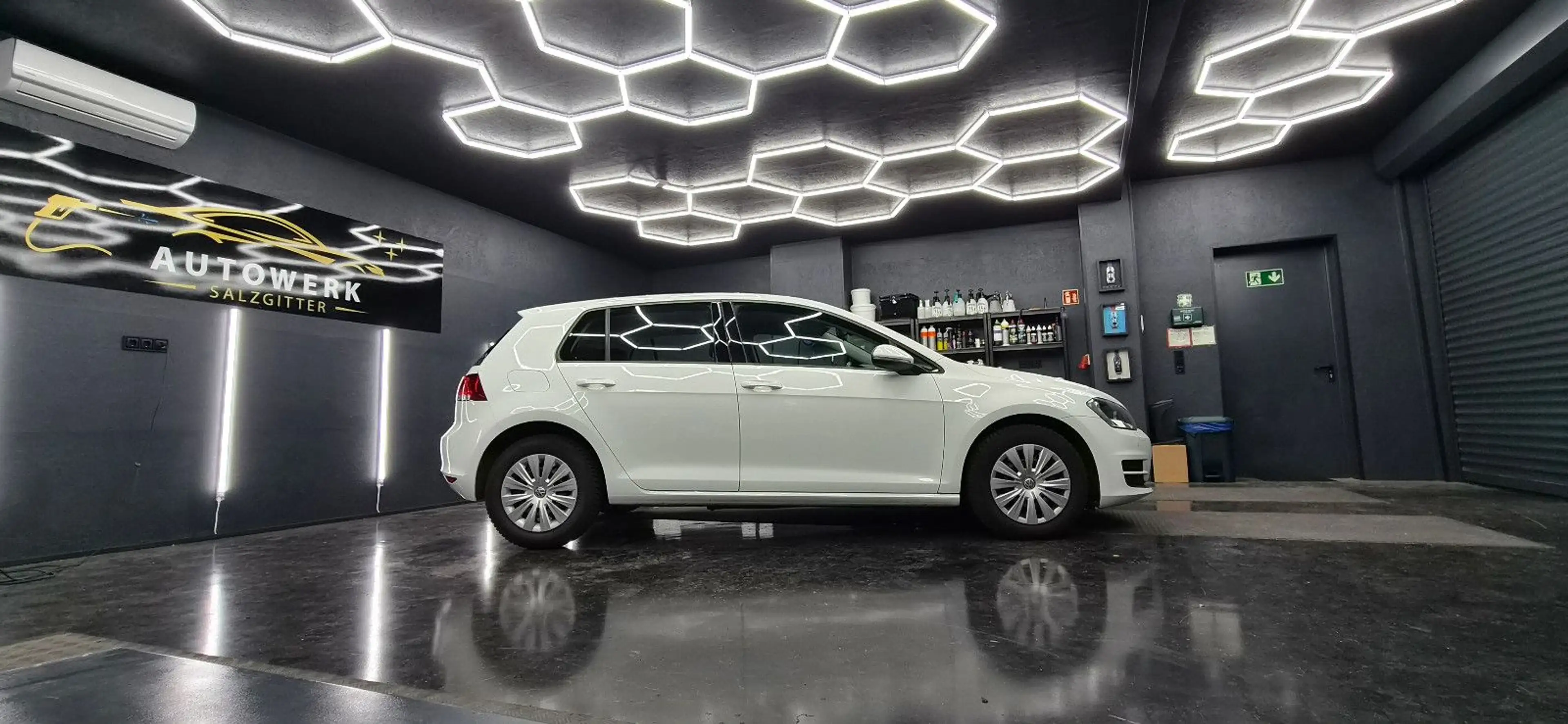 Volkswagen Golf VII Lim. Trend. BMT Navi.SHZ.Scheckh.Diesel — photo 9