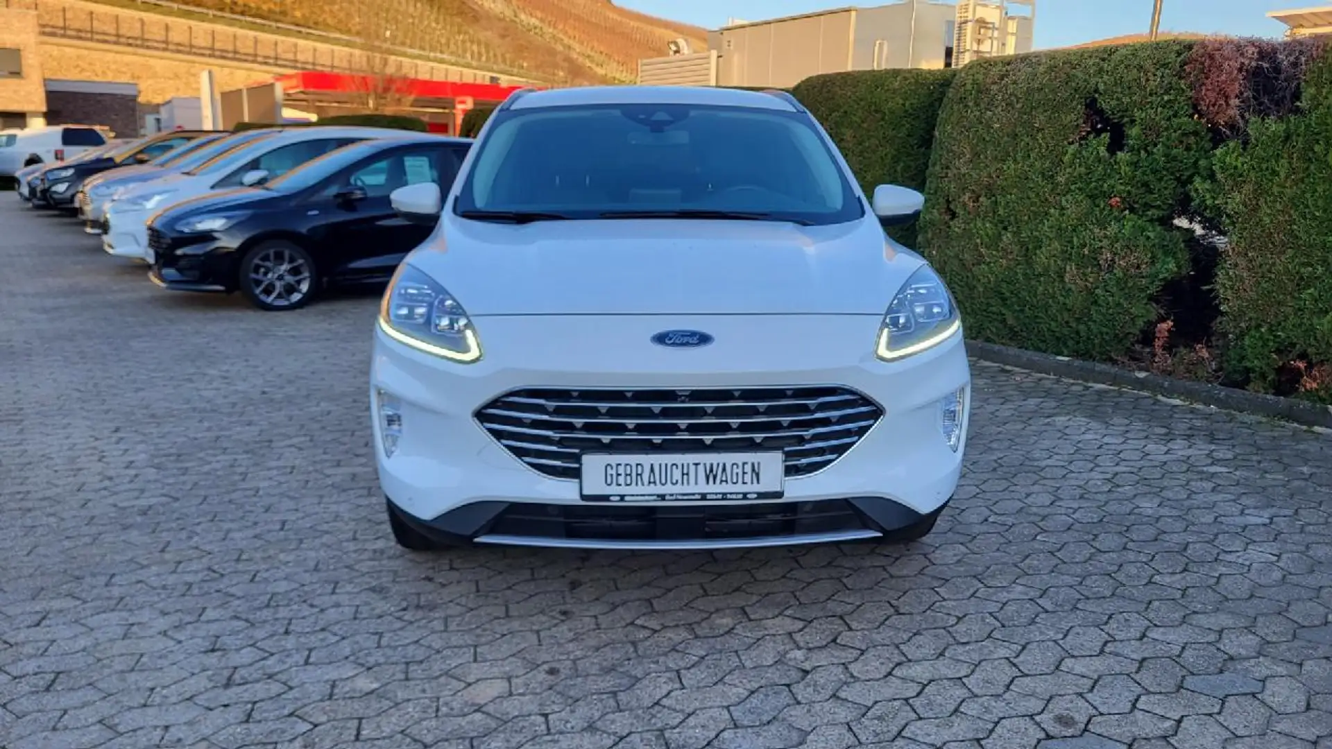 Ford Kuga Plug-In Hybrid Titanium X Weiß - 2