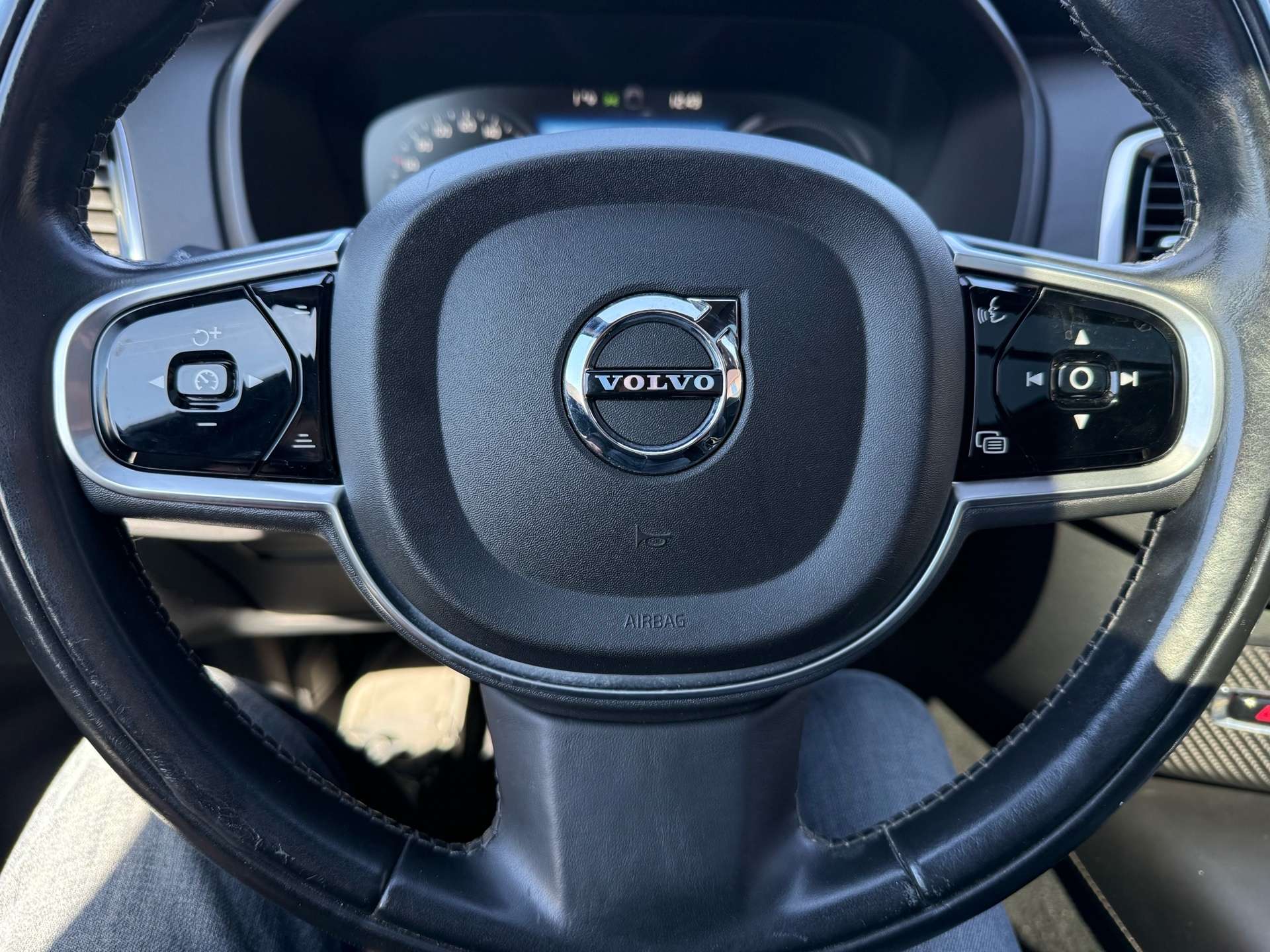 2017 Volvo XC90 AWD 5dr T8 R-Design Plug-in Hybrid Navigation/H.U. thumb 19