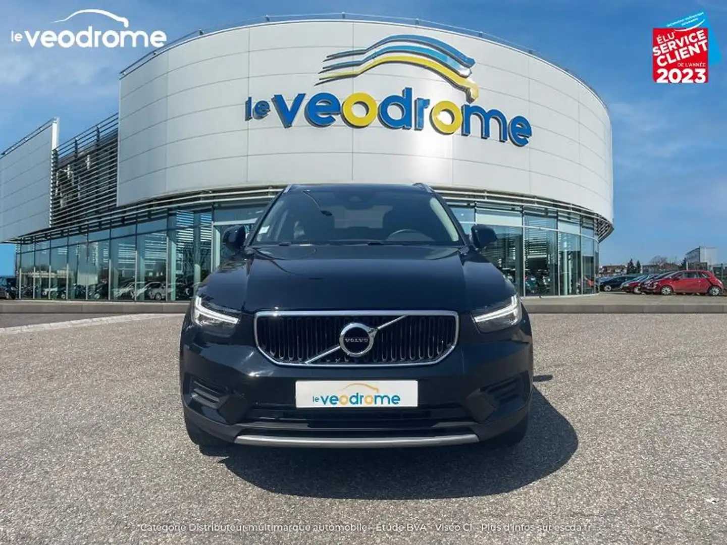 Volvo XC40 T3 163ch Momentum Business Geartronic 8 - 2