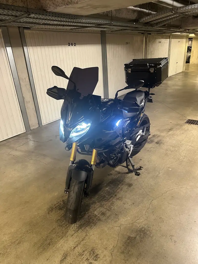 BMW F 900 XR Noir - 1