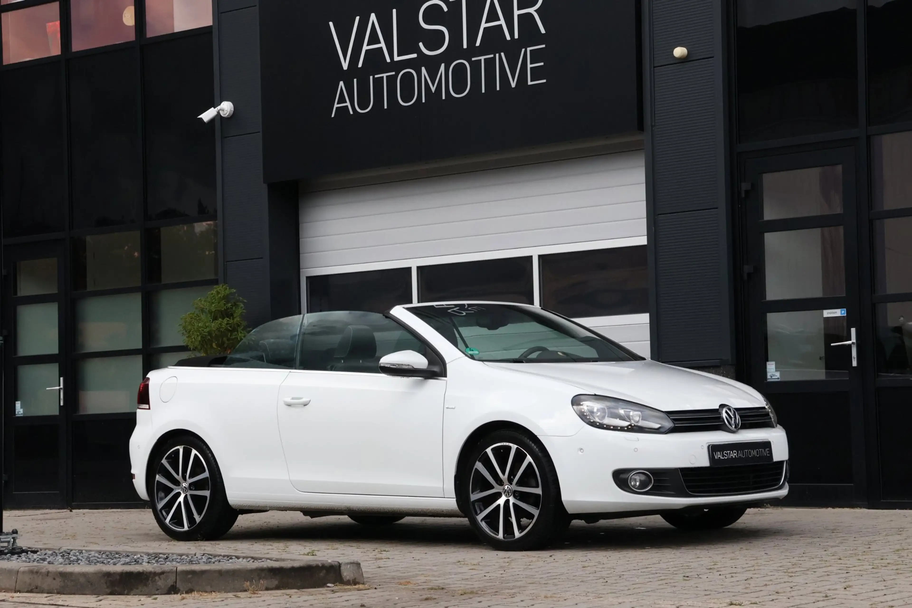 Volkswagen Golf Cabriolet 1.4 TSI CUP | XENON - LED | Charleston | Stoelverw
