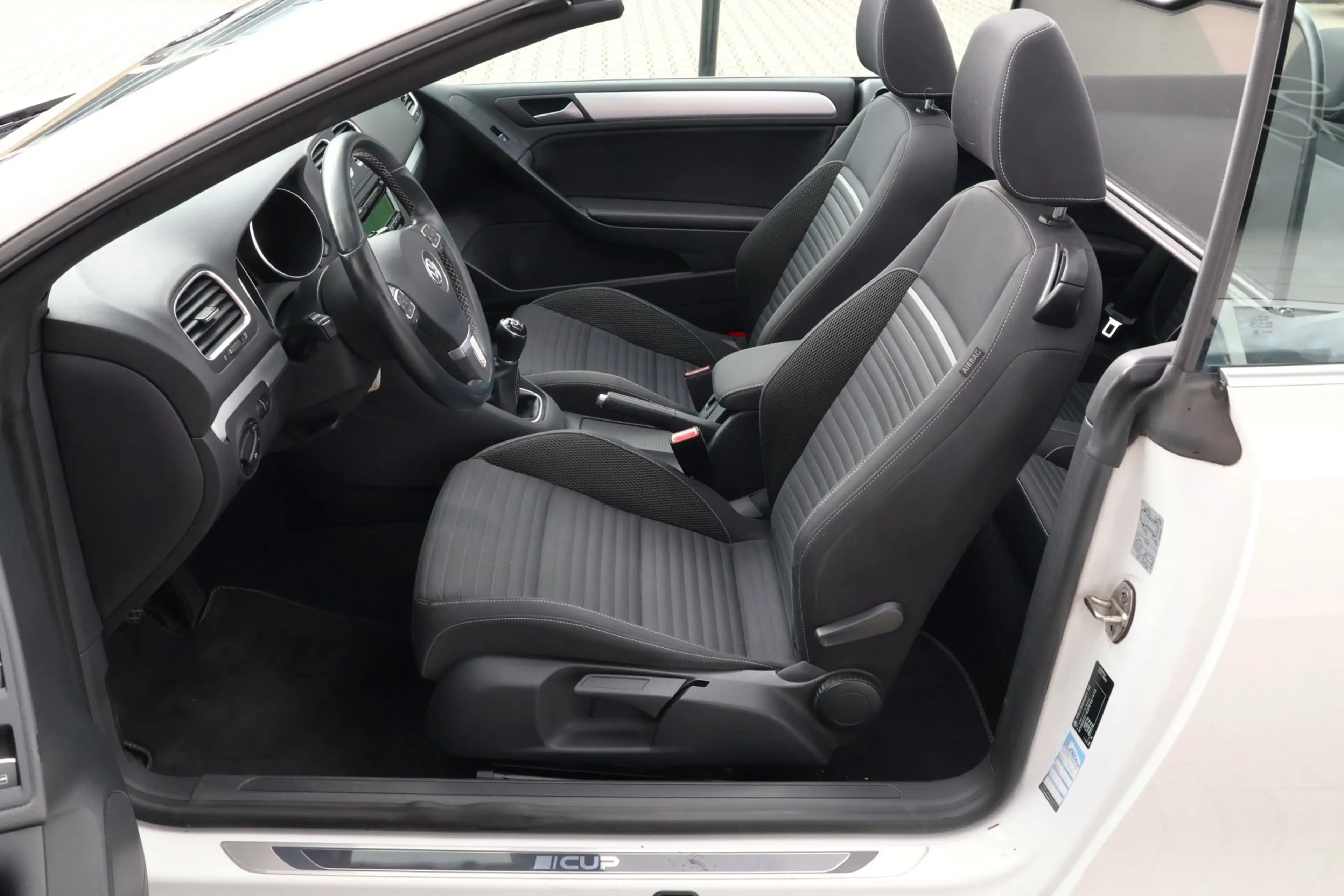 Volkswagen Golf Cabriolet 1.4 TSI CUP | XENON - LED | Charleston | Stoelverw — photo 12