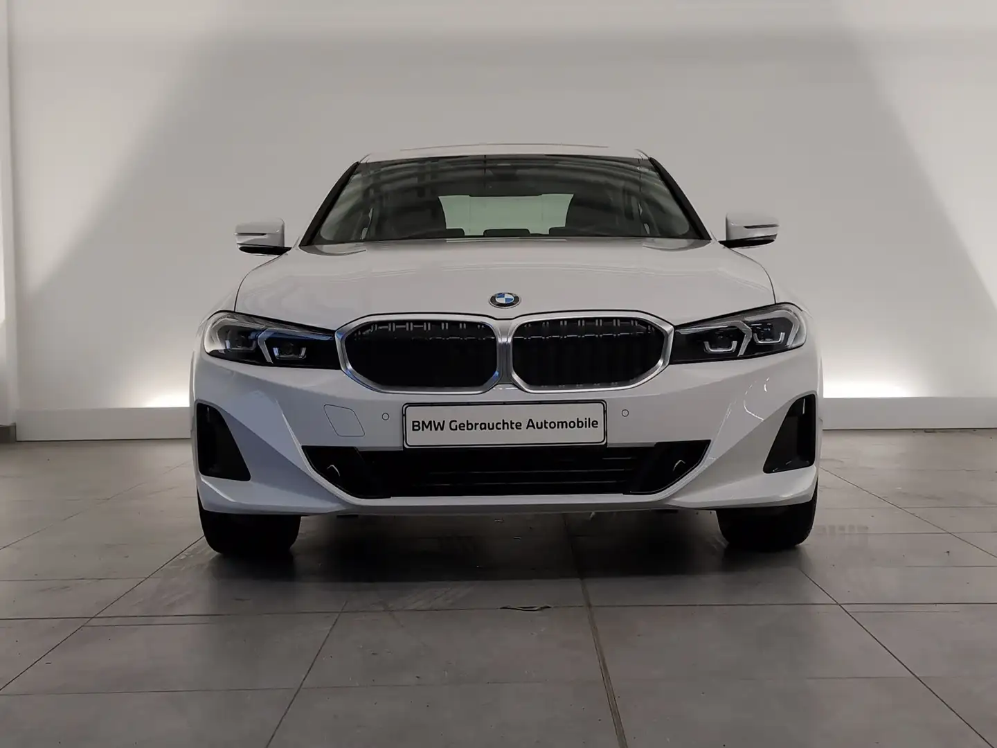 BMW 318 i Limousine PDC/DAB/Pano PDC/DAB/Pano Weiß - 2