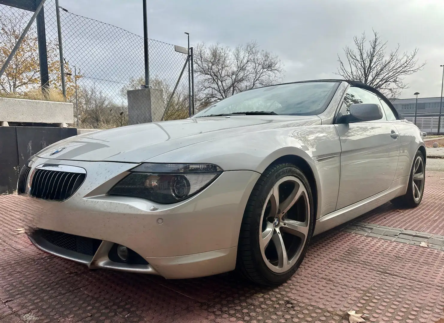BMW 645 Ci - 1