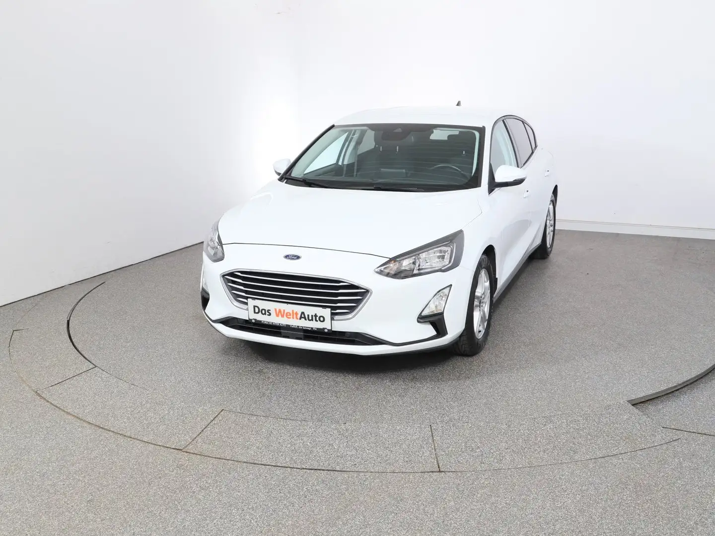 Ford Focus 1,0 EcoBoost Trend Weiß - 1