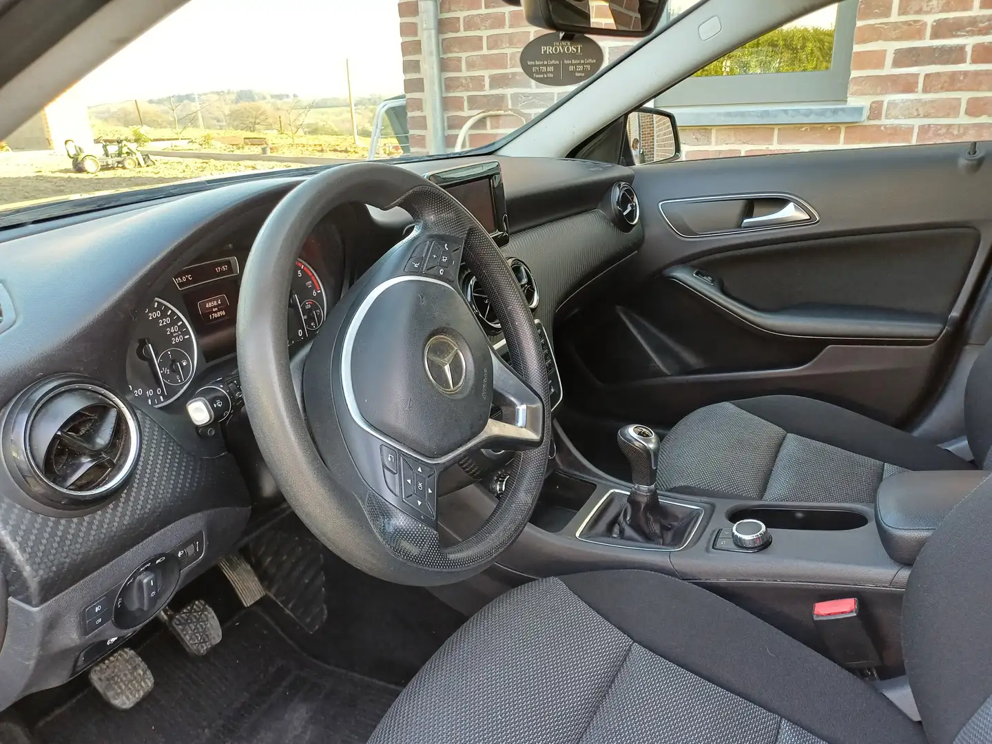 Mercedes-Benz GLA 200 GLA 200 d Zwart - 2