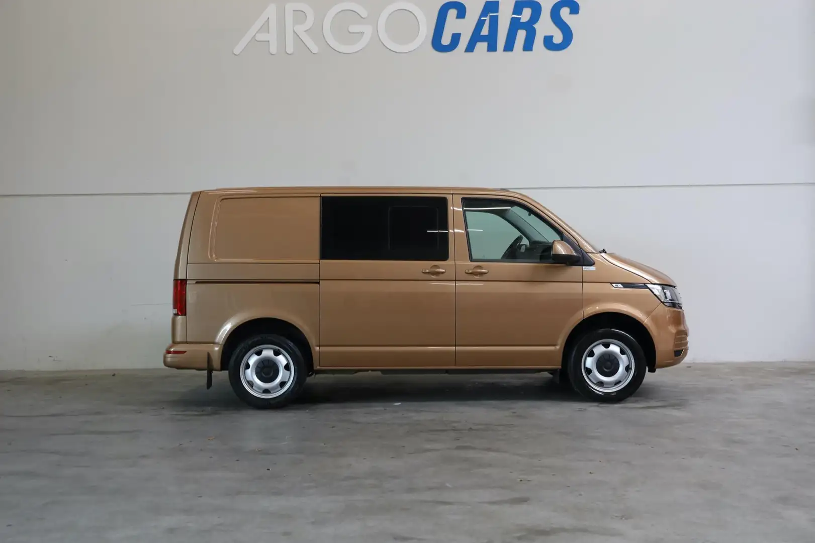 Volkswagen T6 Transporter Caravelle  2.0 TDI DSG DC CARPLAY 150PK DUBBELE SC Brun - 2