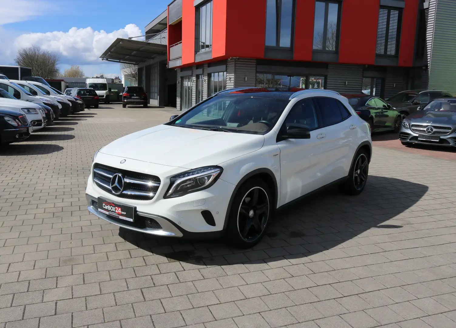 Mercedes-Benz GLA 200 GLA 200 Edition 1 (156.943) Weiß - 1