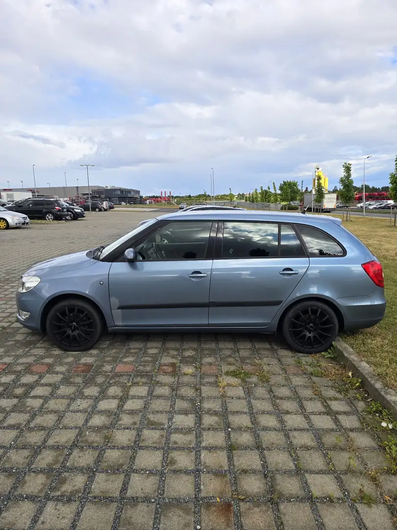 Skoda Fabia 1.2 TSI Combi Sport Blau - 2