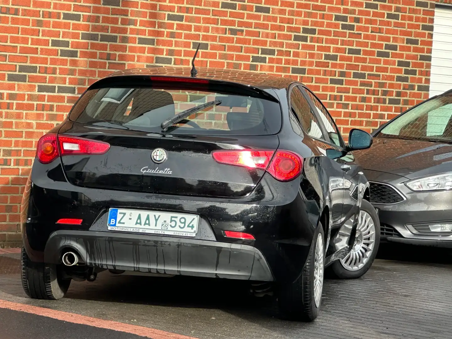 Alfa Romeo Giulietta 1.6 JTD / roule tres bien / Negro - 2