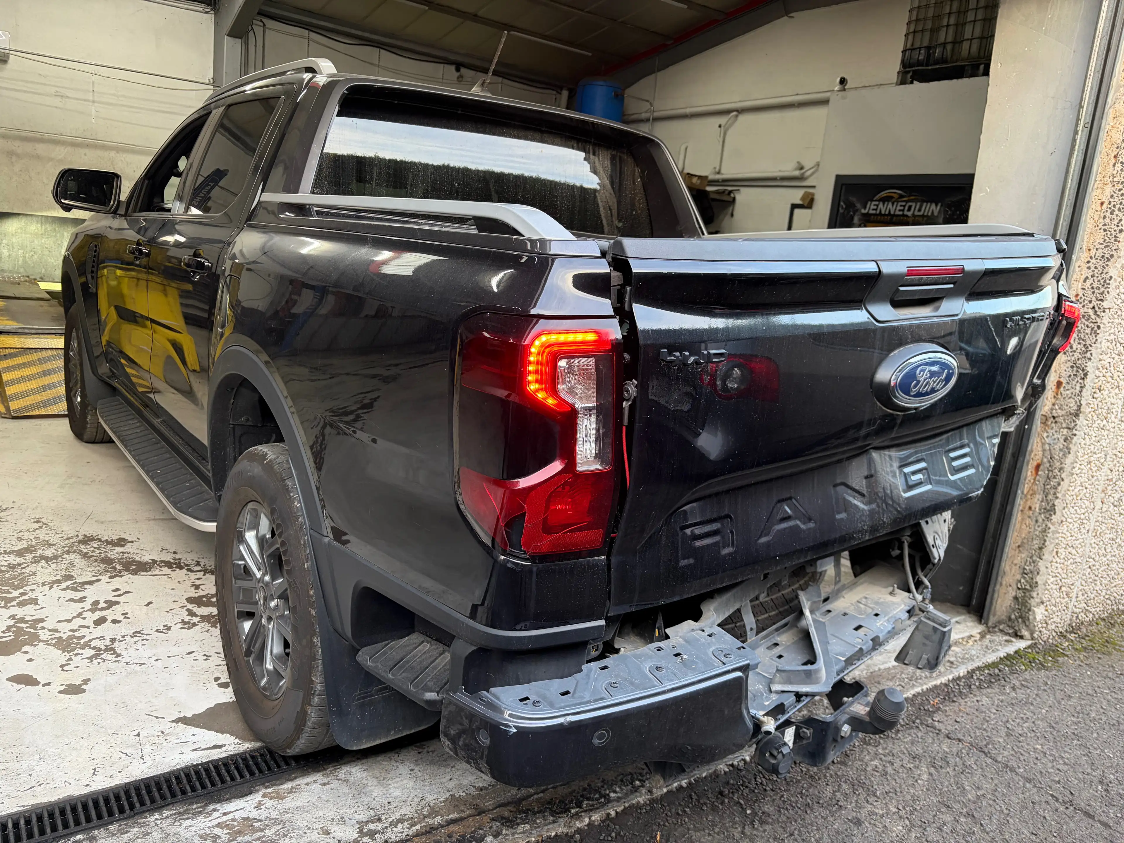 Ford Ranger *4AWD*ACCIDENT*DOMMAGE*EXPORT ONLY*TVA DEDUCTIBLE* — photo 4