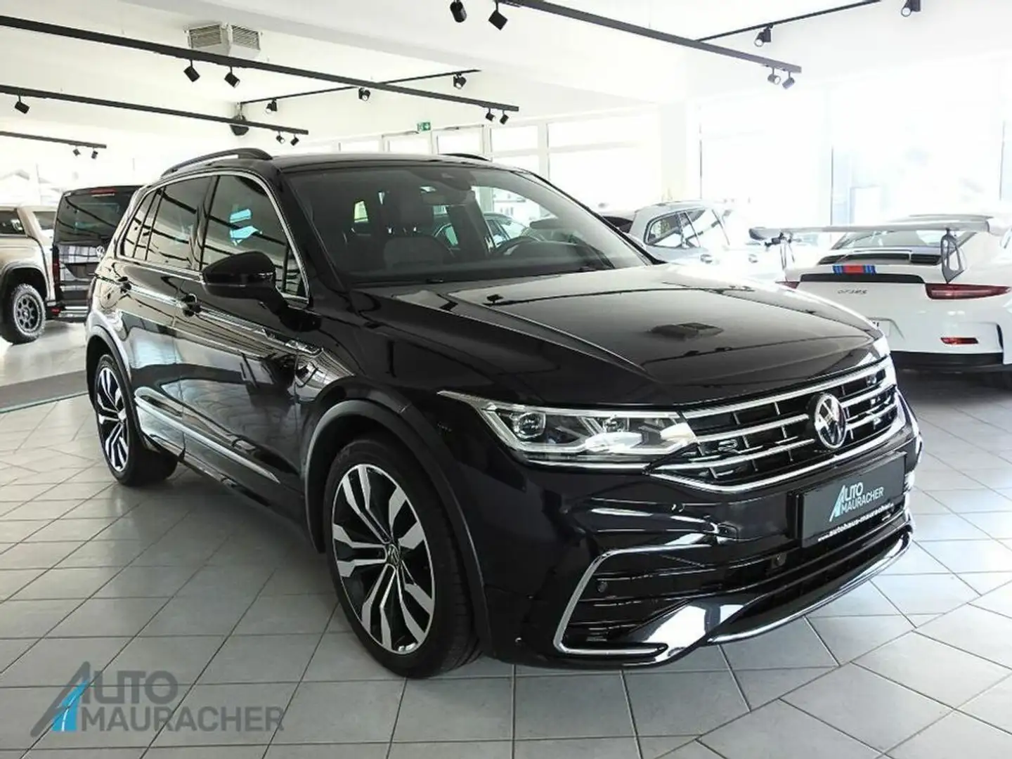 Volkswagen Tiguan 2,0 TDI DSG R-Line 4Motion*IQ.LIGHT*HUP*20'' Noir - 2