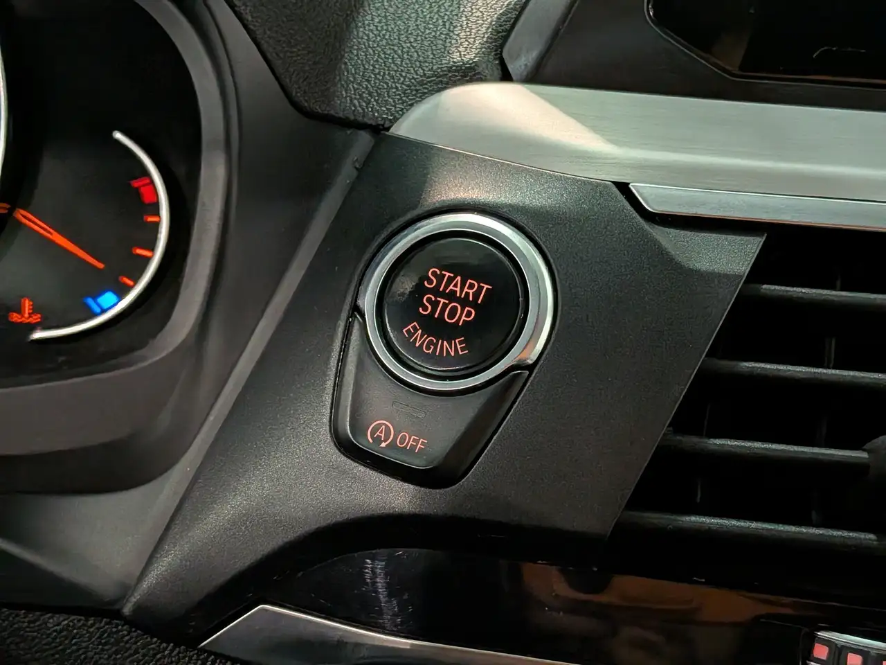 BMW X3 снимка BMW X3
