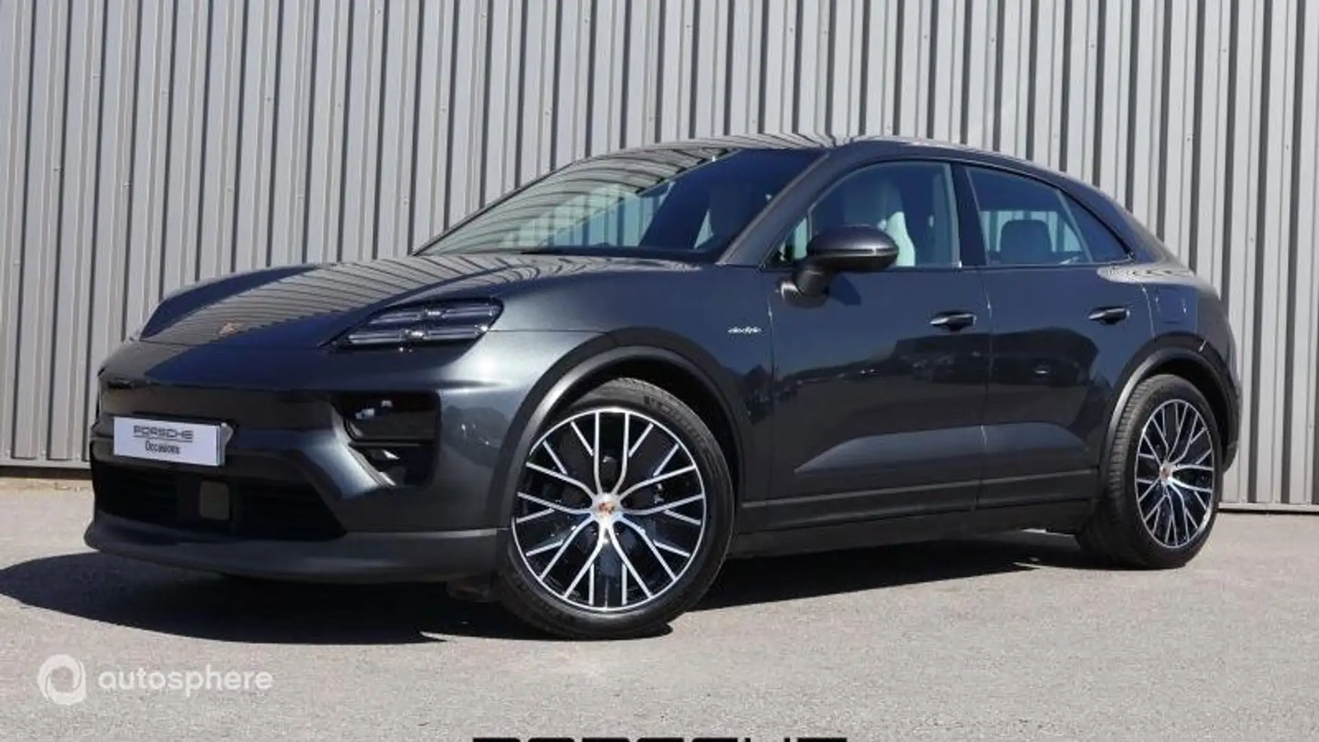 PORSCHE Macan