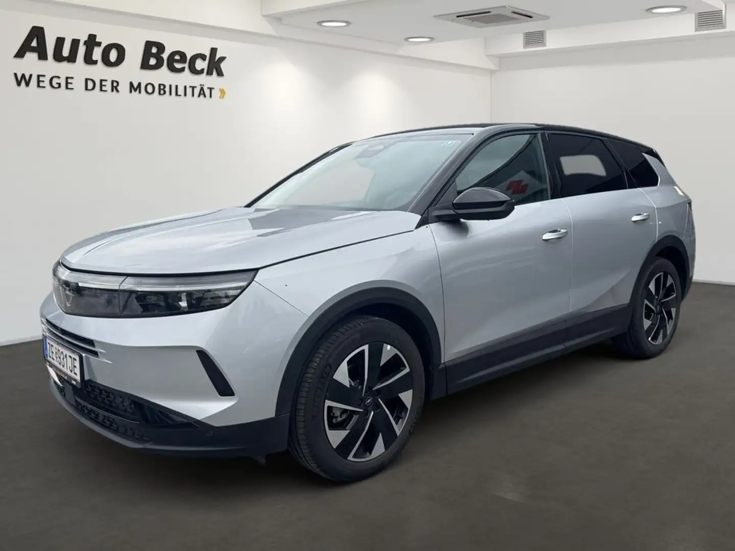 Opel Grandland 1.2 MHEV GS Aut. Silber - 1