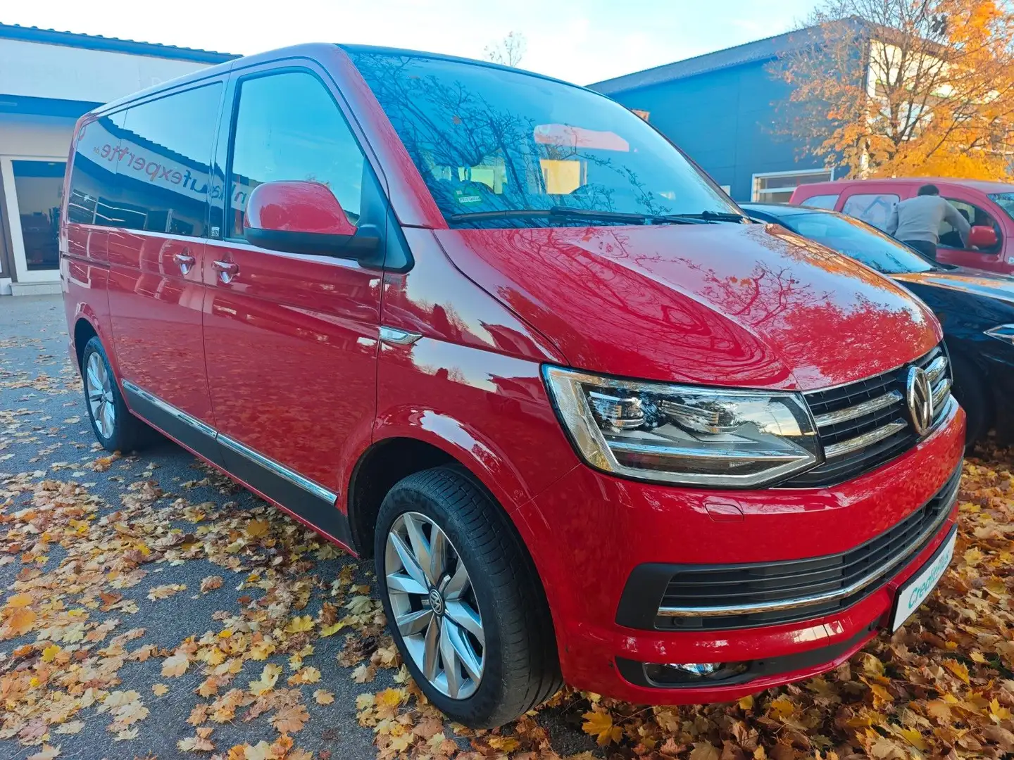 Volkswagen T6 Multivan Generation Six Standheizung ACC AHK Rot - 1