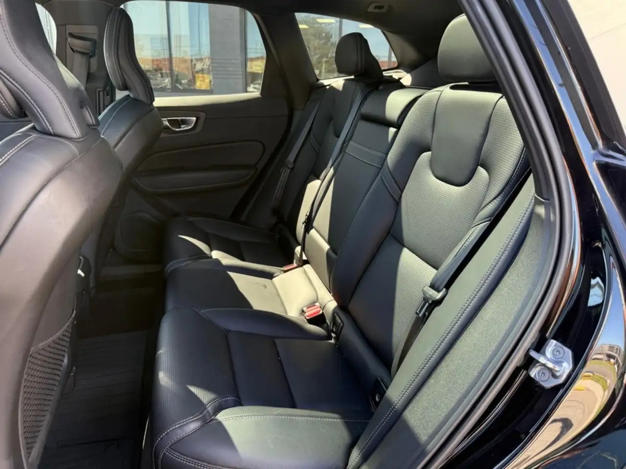 Volvo XC60 снимка Volvo XC60