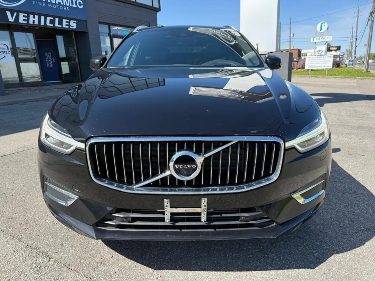Volvo XC60 снимка Volvo XC60