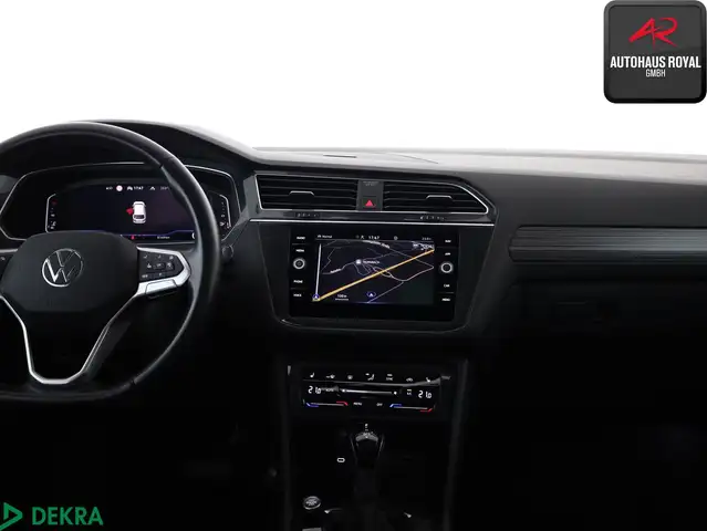 Volkswagen Tiguan Allspace view 9