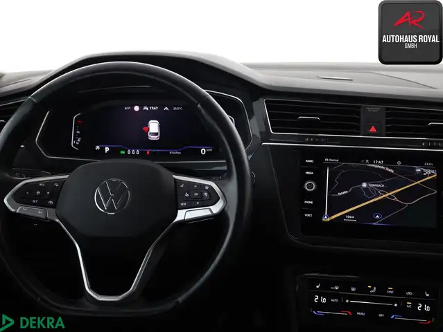 Volkswagen Tiguan Allspace view 16