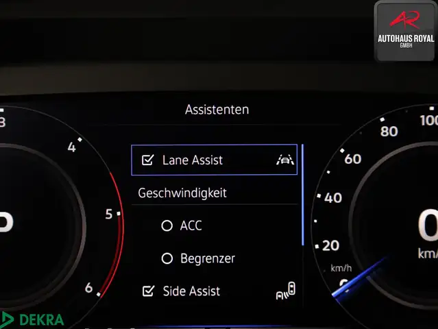 Volkswagen Tiguan Allspace view 18