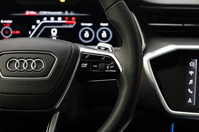 Audi RS6 Avant view 22