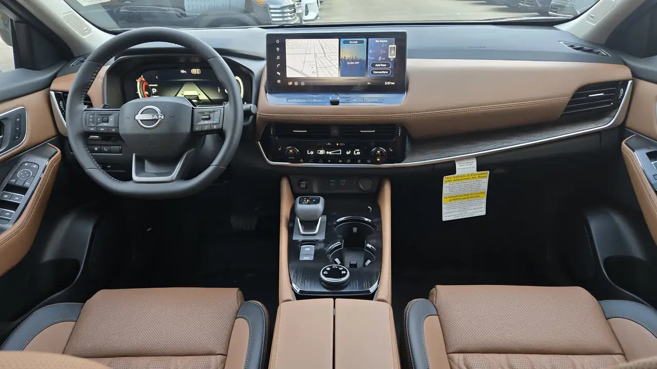 Nissan Rogue fotografie Nissan Rogue