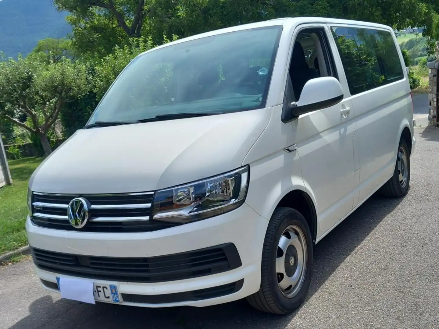 Volkswagen T6 Caravelle Caravelle 2.0 TDI 204 BMT Courte 4Motion Confortline Blanc - 1