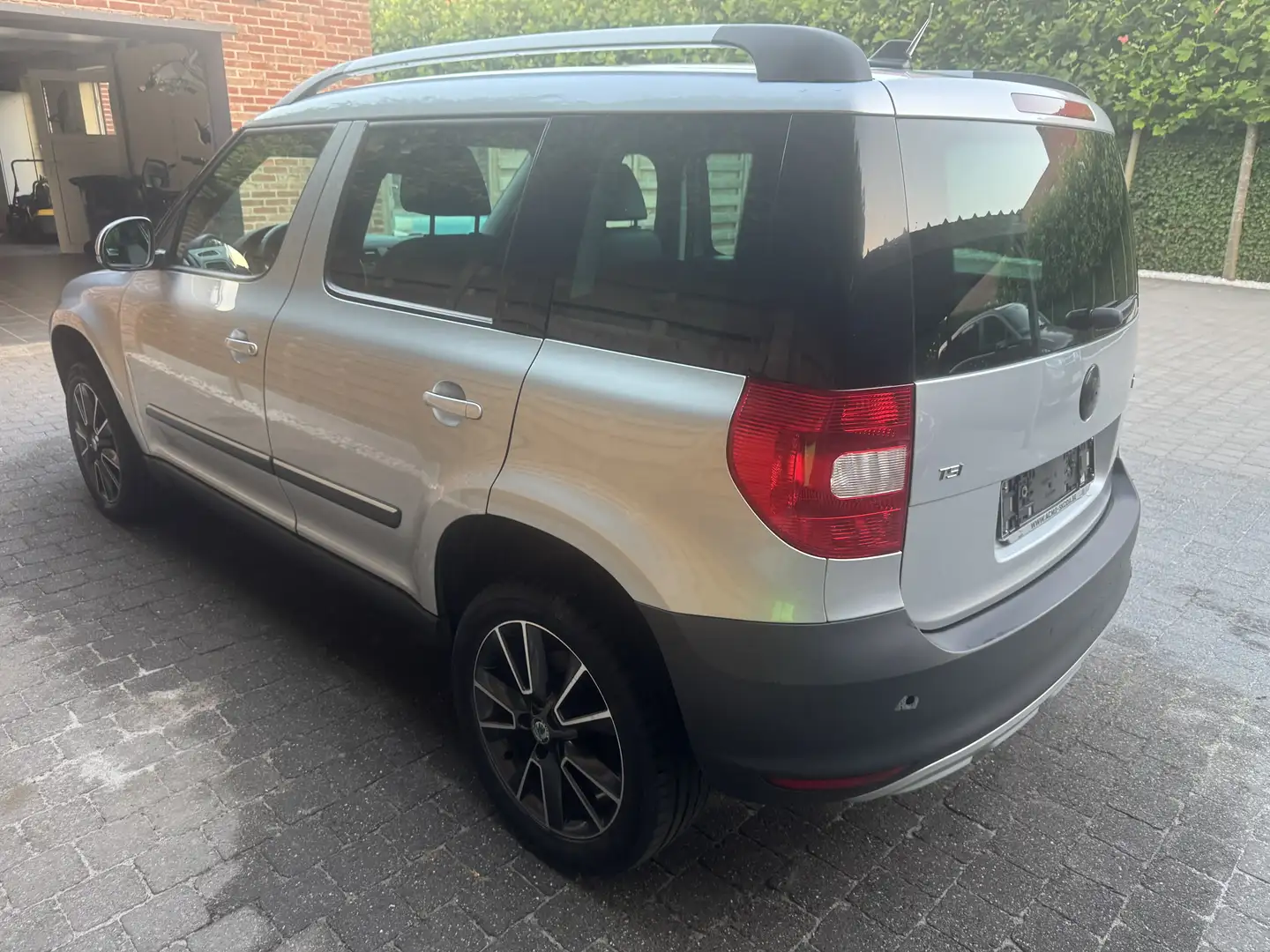 Skoda Yeti 1.4 TSI Active leder, navigatie, autom airco,… - 2