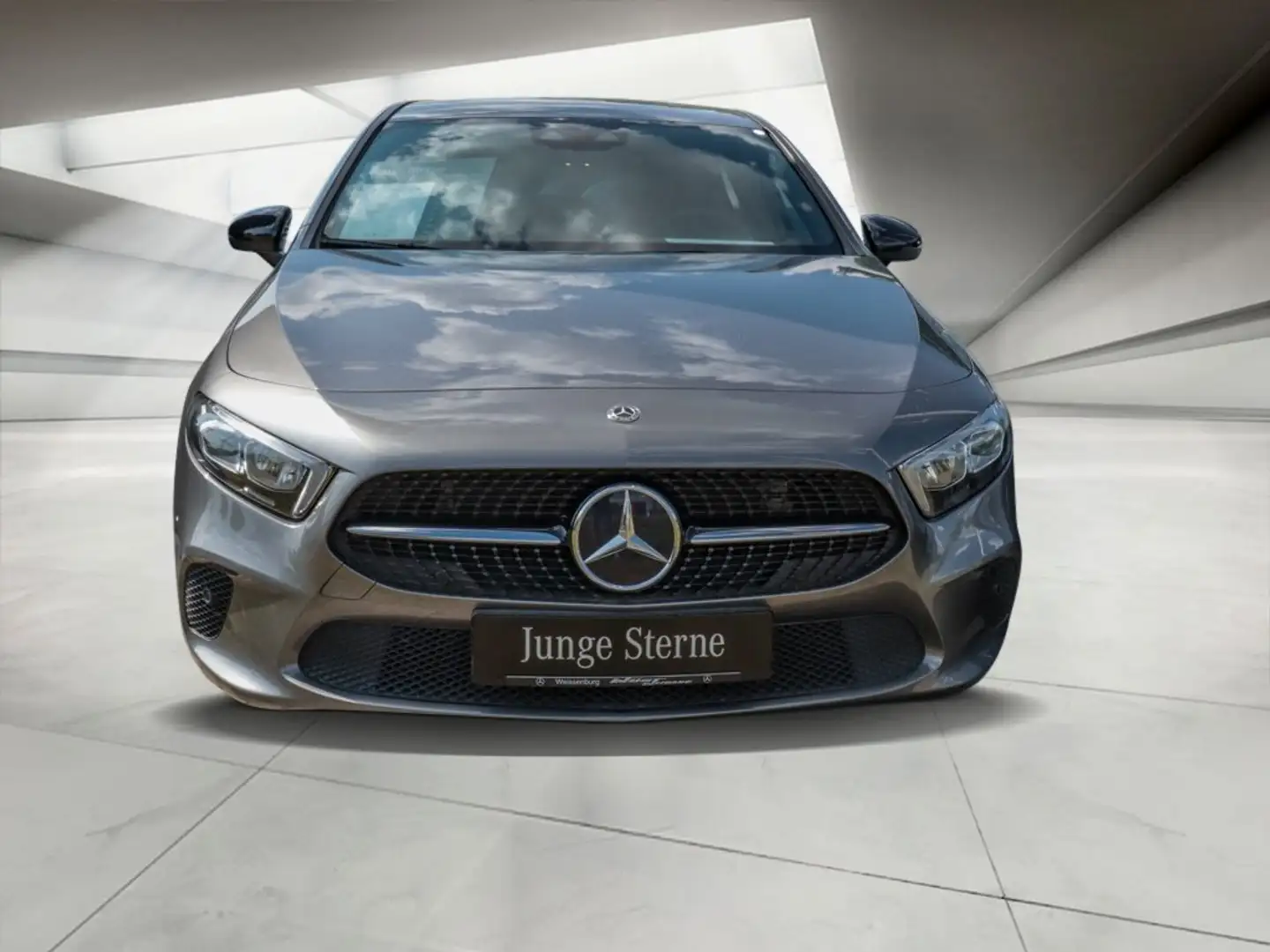 Mercedes-Benz A 180 Progressive MBUX+Night+LED+PTS+Kamera Grau - 2