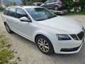 Skoda Octavia Octavia Combi 2,0 TDI Tüv neu Euro6b PERFEKT!!! Weiß - thumbnail 9