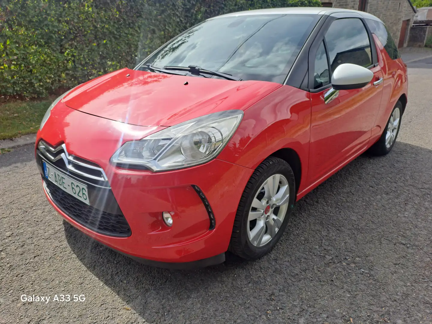 Citroen DS3 1.6 HDi So Chic Rouge - 1