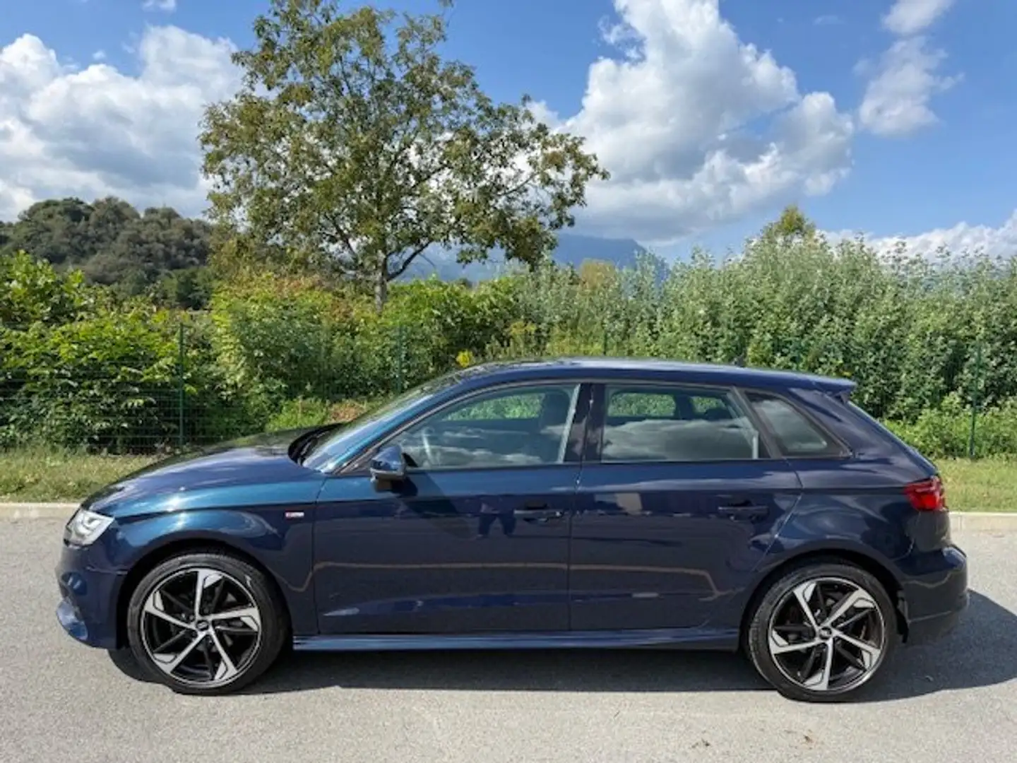Audi A3 Sportback 30 1.6 tdi Sport 116cv S.Line Blau - 1