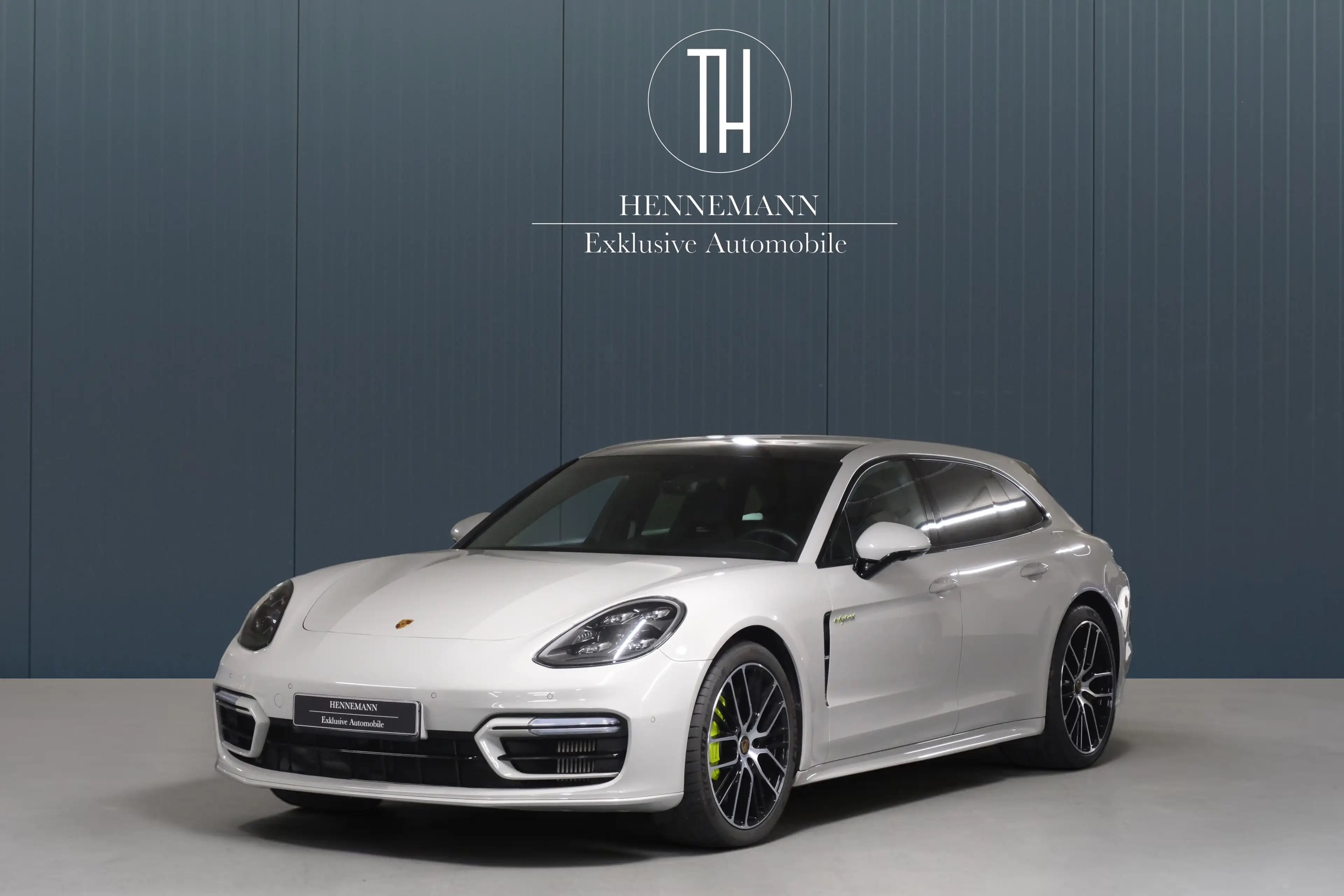 Porsche Panamera 4S E-Hybrid Sport Turismo*Massage*Pano*Matrix*SportDesign* — photo 2