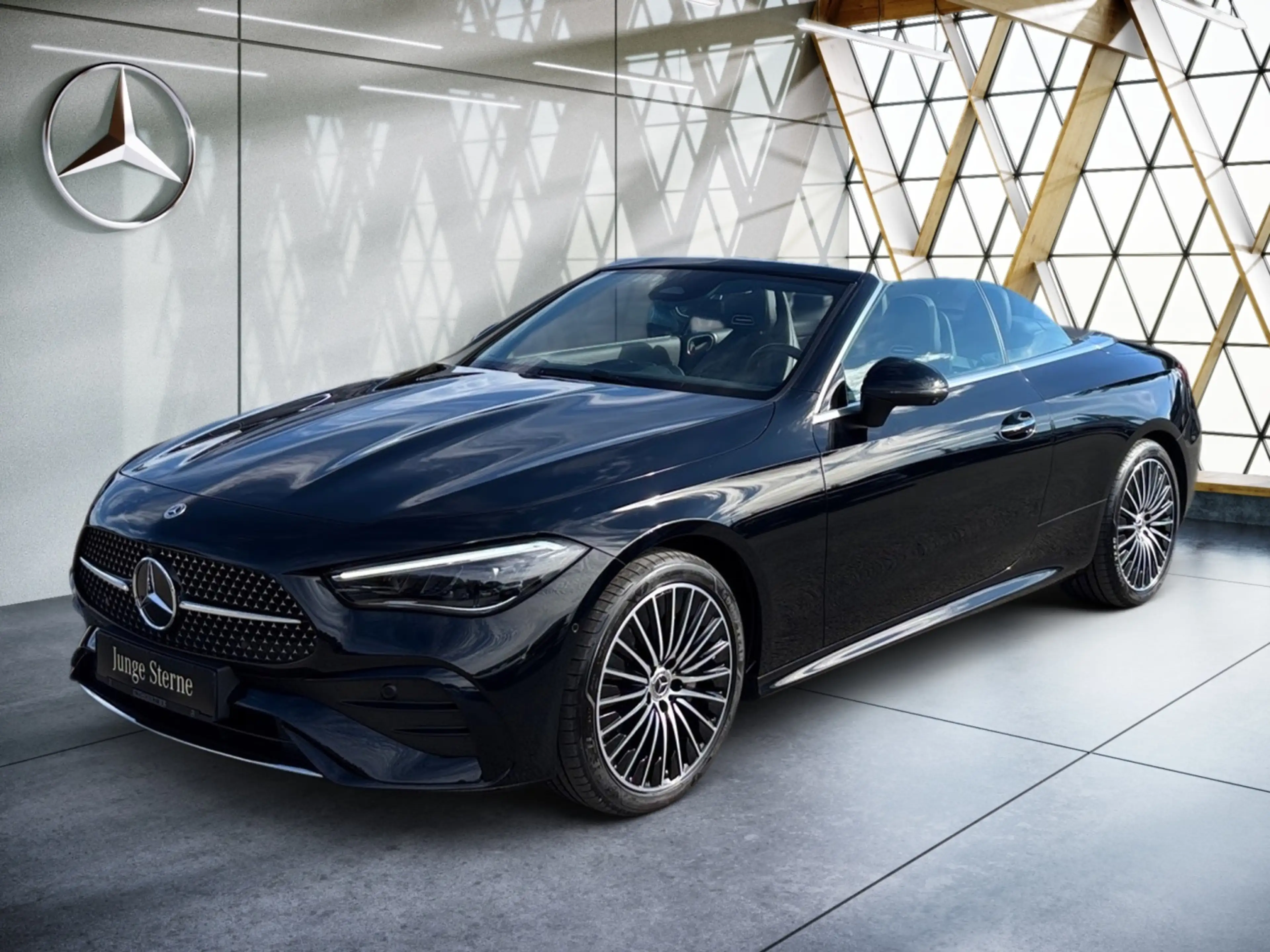 Mercedes-Benz CLE 180 Cabriolet AMG AMG+MBUX+Ambiente+LED+360 — photo 2