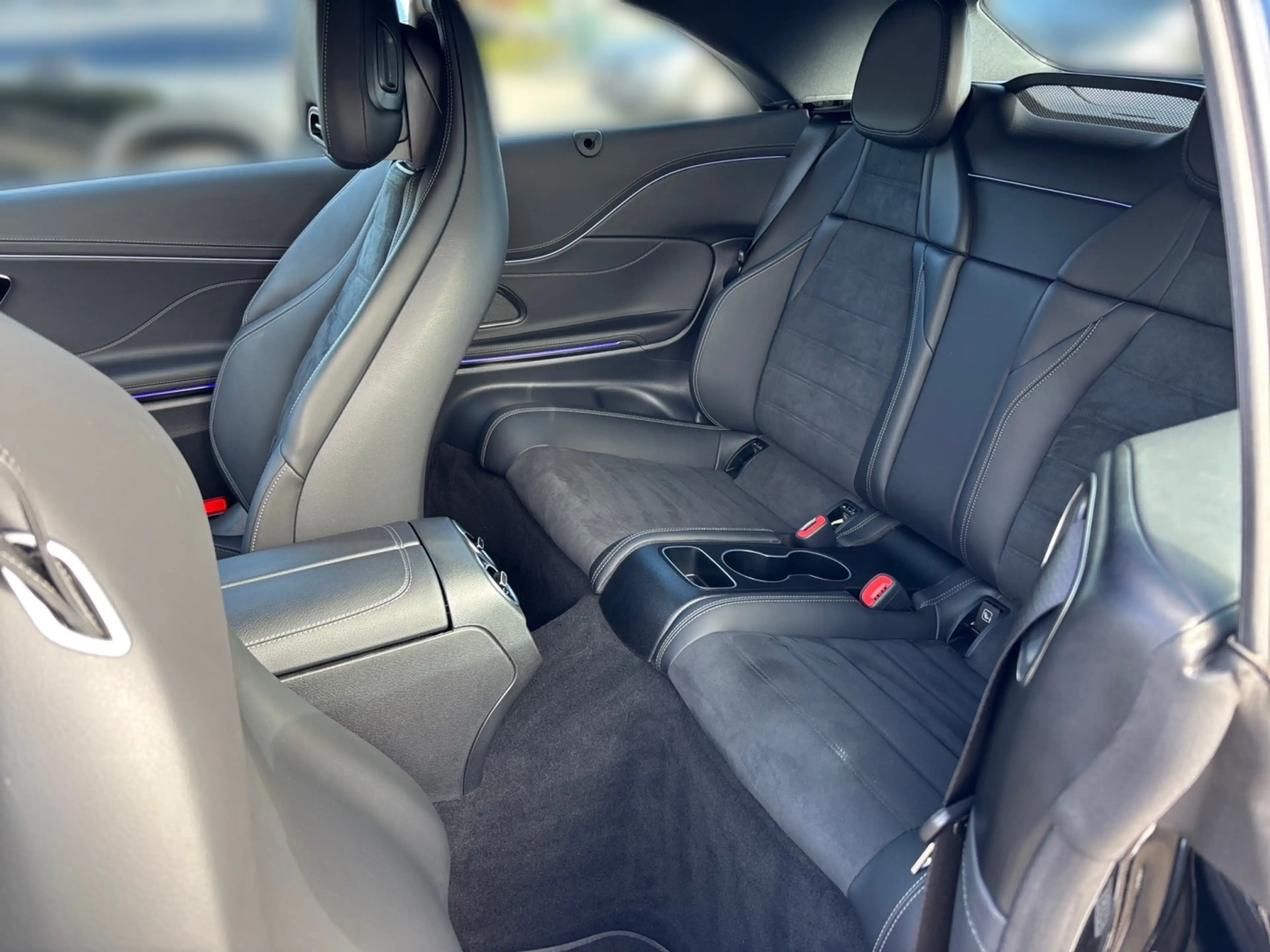 Mercedes-Benz CLE 180 Cabriolet AMG AMG+MBUX+Ambiente+LED+360 — photo 8
