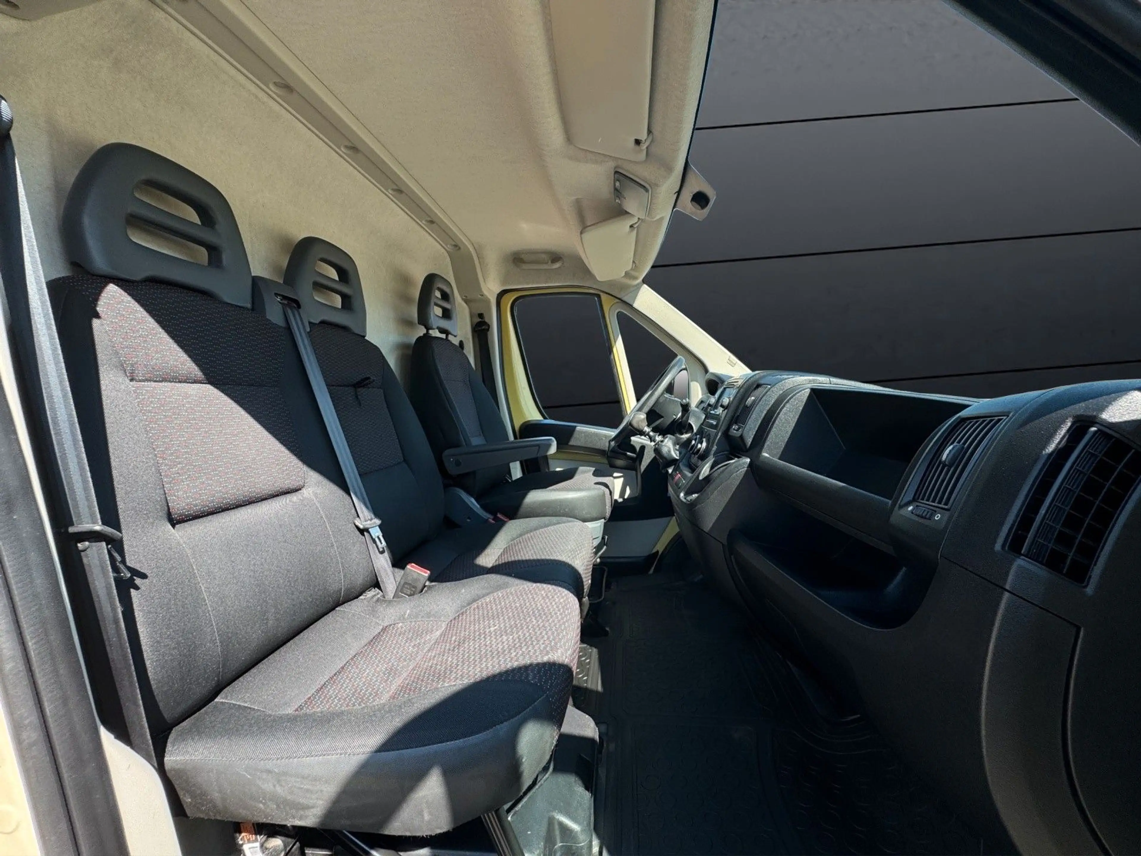 Peugeot Boxer Kasten Grossraum 335 L3H3*KLIMA*KAMERA* — photo 14