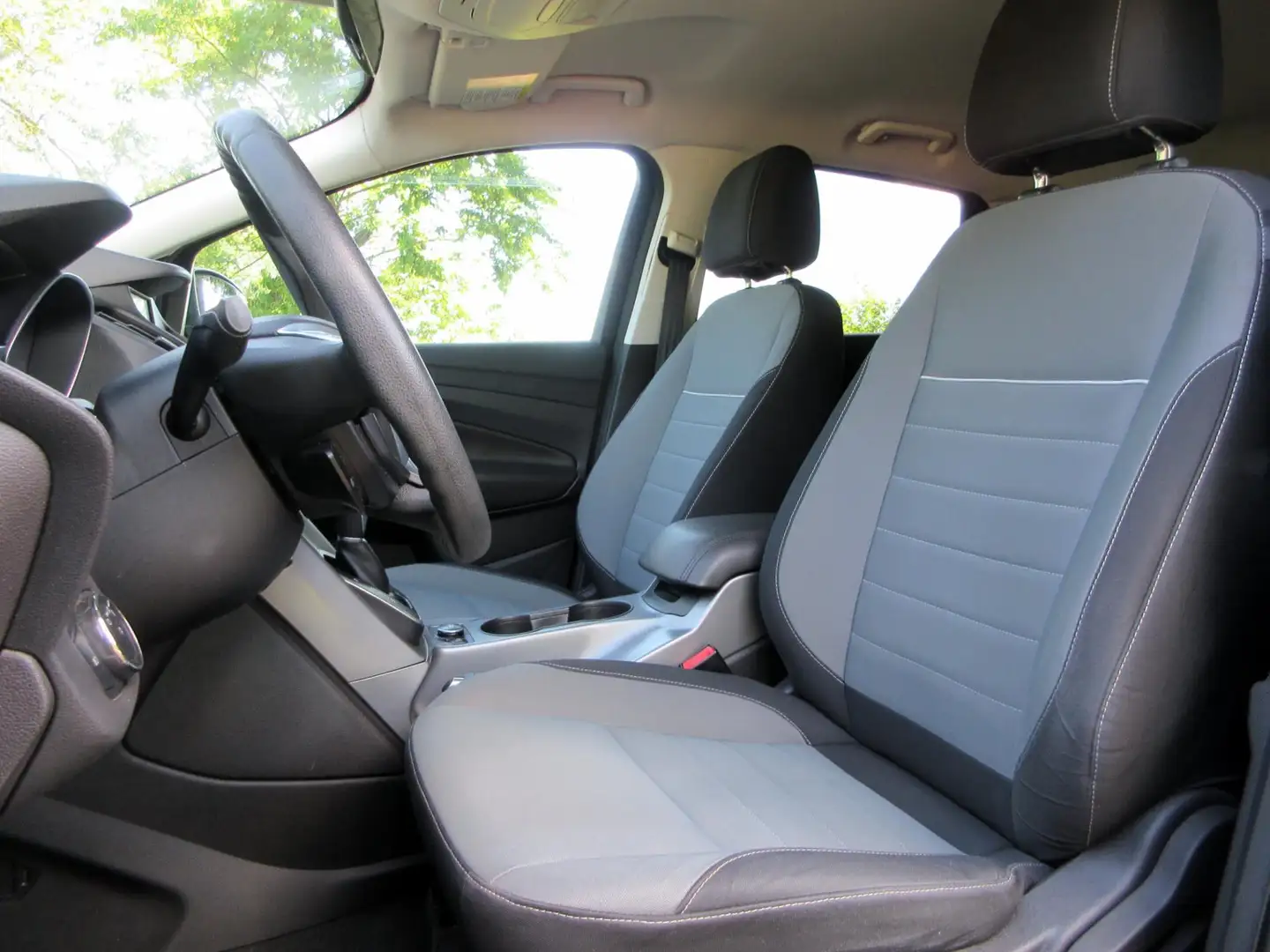 Ford Kuga / Escape 1.6 Automaat *ECC*Trekhaak* Zwart - 2