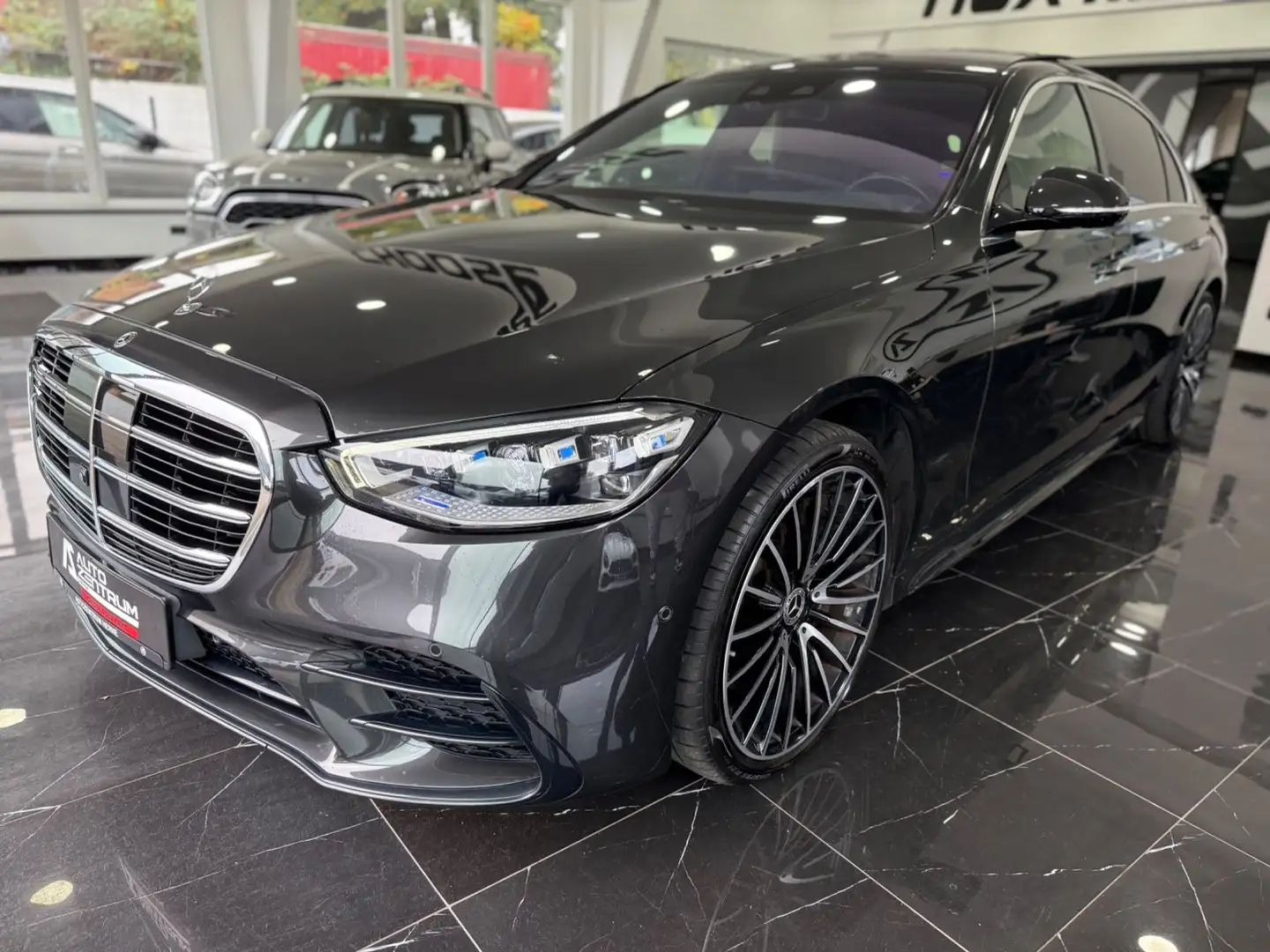 Mercedes-Benz S 350 d 4M Lang AMG Pano FondEnt HaLenk 3D Burm Grau - 1