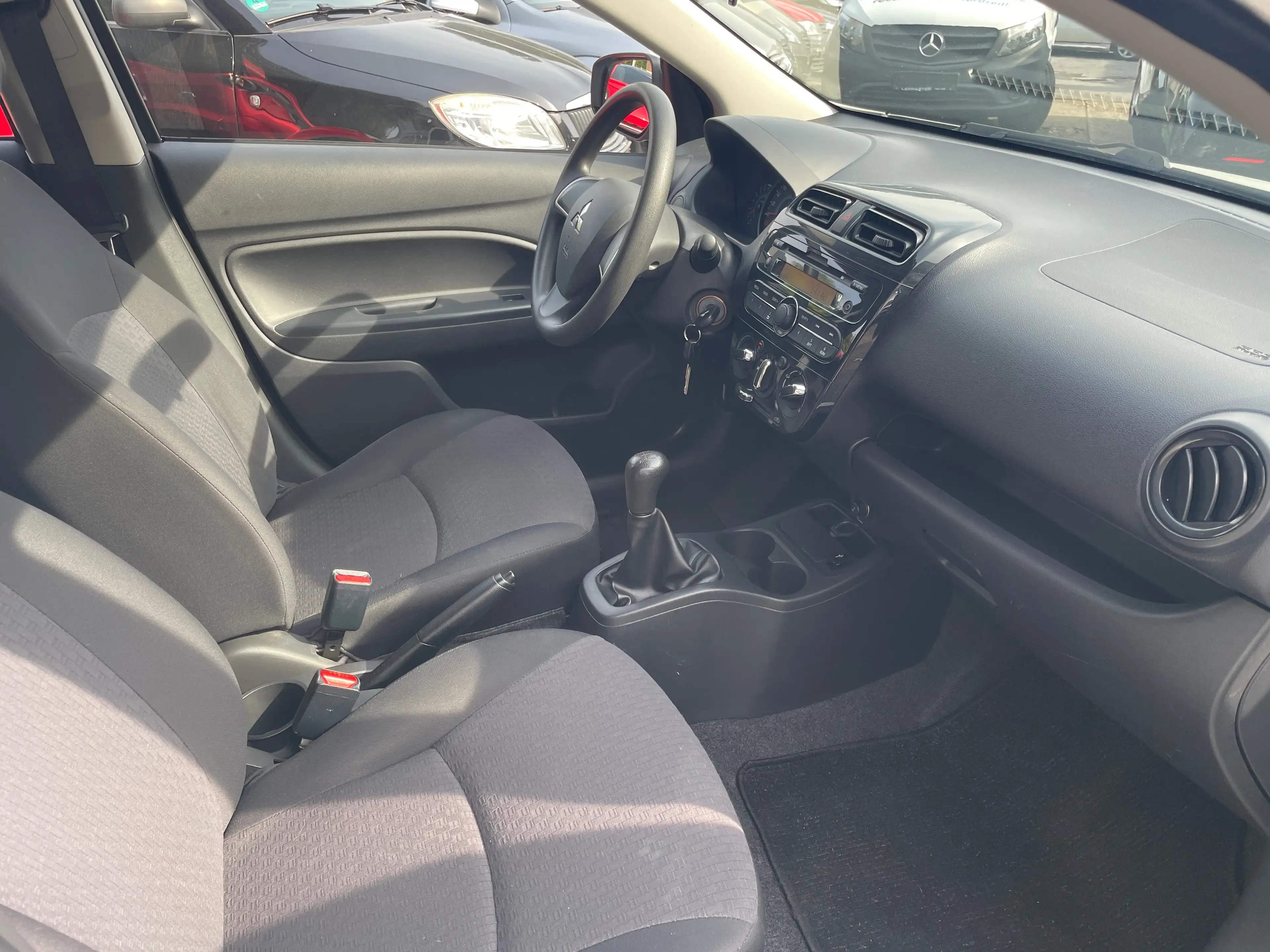Mitsubishi Space Star I.Hand Klimaanlage el.FH Tüv Scheckheft — photo 8
