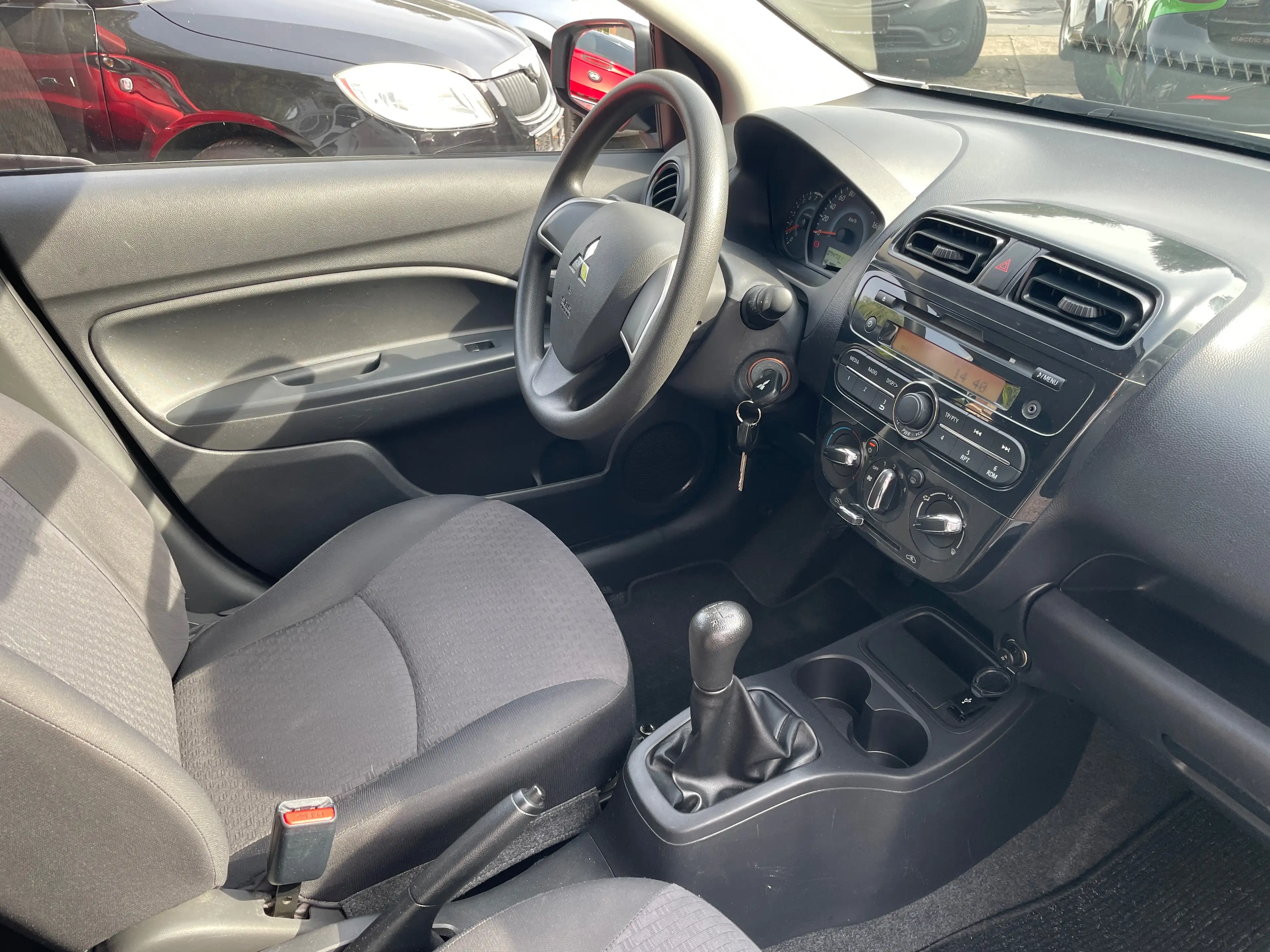 Mitsubishi Space Star I.Hand Klimaanlage el.FH Tüv Scheckheft — photo 15
