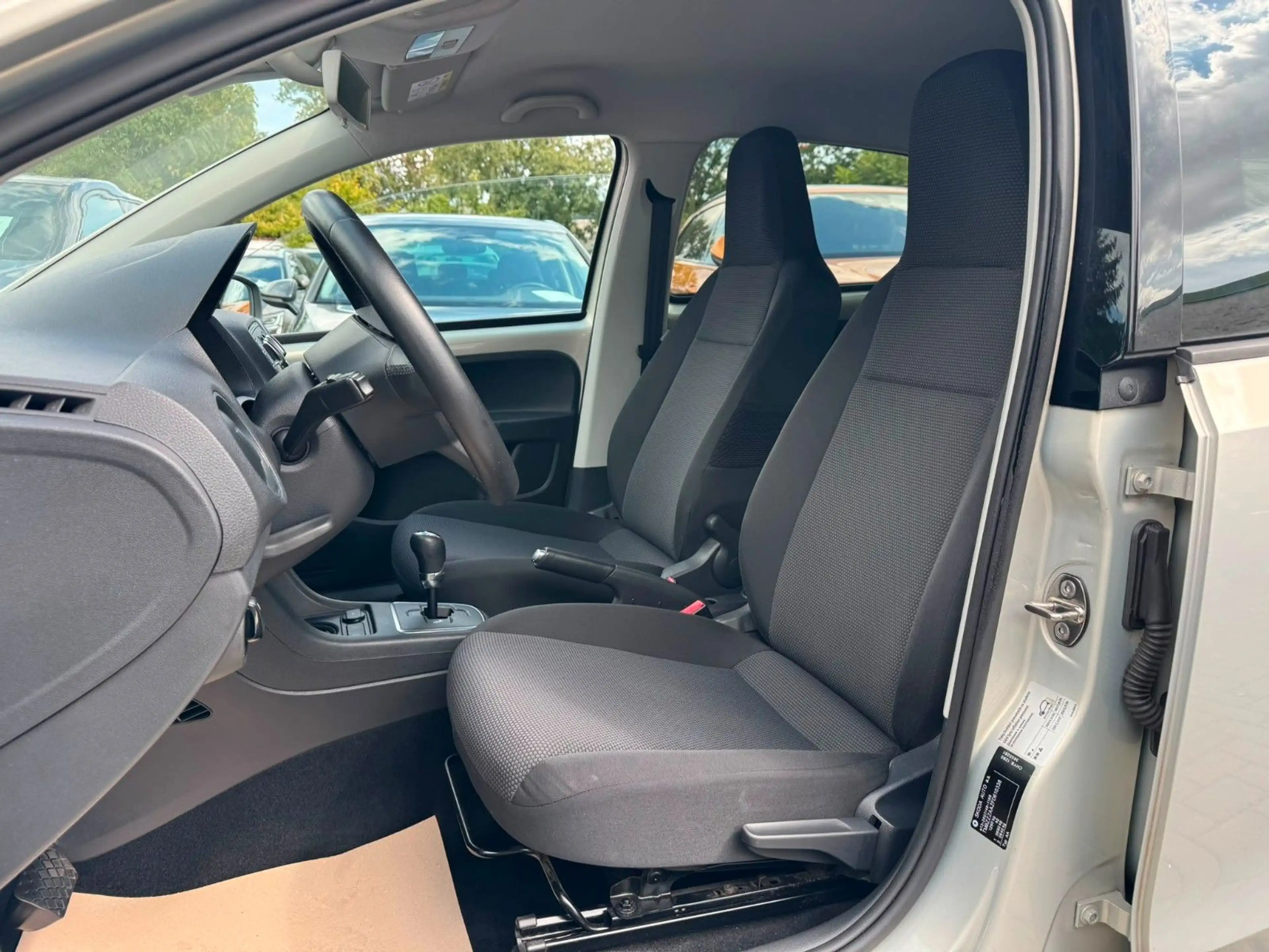 Skoda Citigo Elegance Automatik*Klima*Szhz*Alu — photo 10