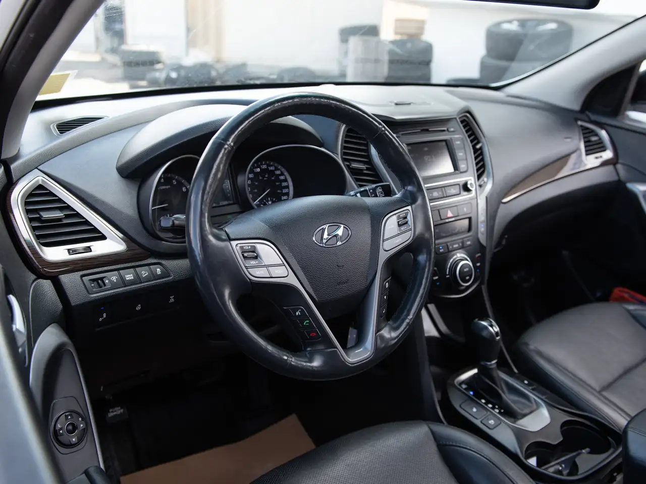 Hyundai SANTA FE снимка Hyundai SANTA FE
